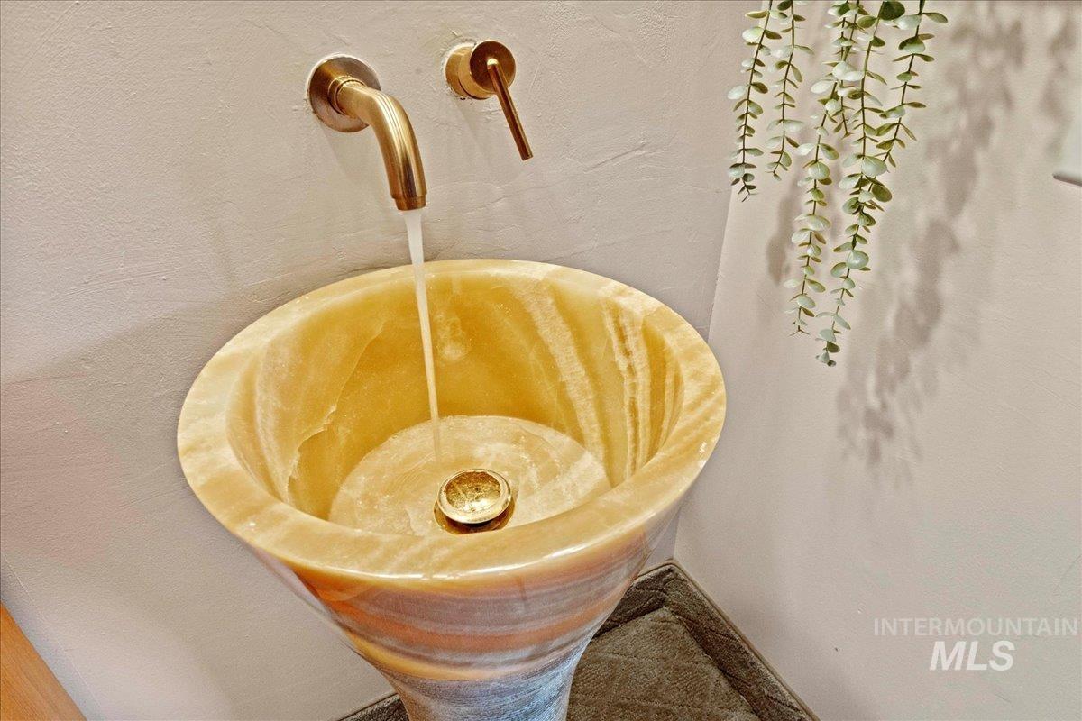 Boise, Idaho, 83706, United States, 3 Bedrooms Bedrooms, ,Residential,For Sale,2002231