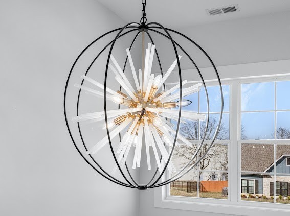 Clarksville, Tennessee, 37043, United States, 5 Bedrooms Bedrooms, ,4 BathroomsBathrooms,Residential,For Sale,1973971