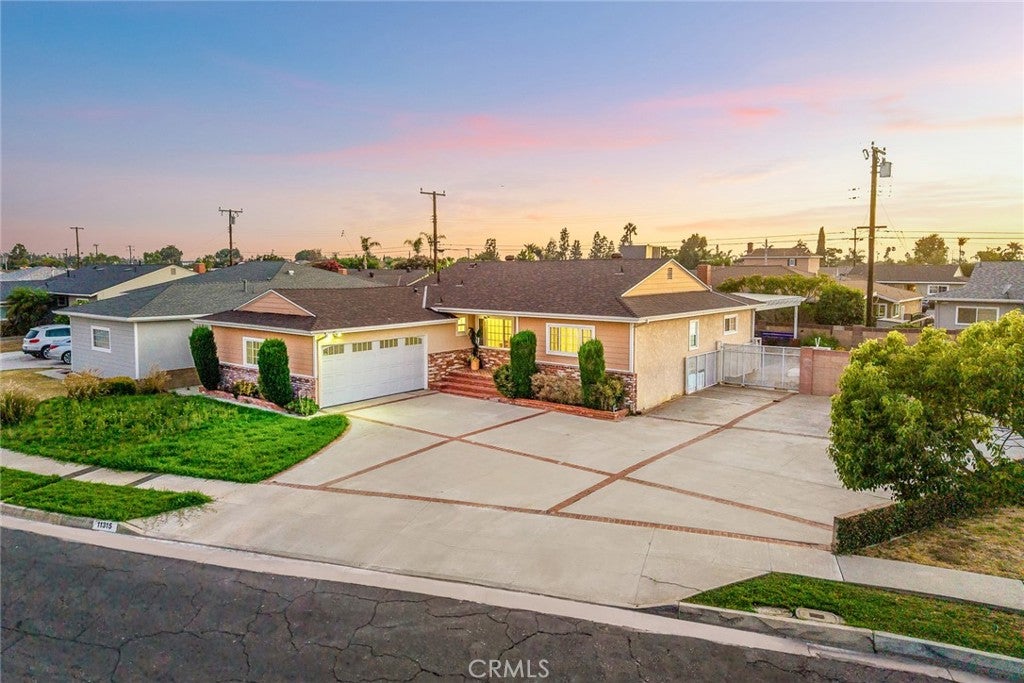 Whittier, California, 90604, United States, 4 Bedrooms Bedrooms, ,2 BathroomsBathrooms,Residential,For Sale,1918097