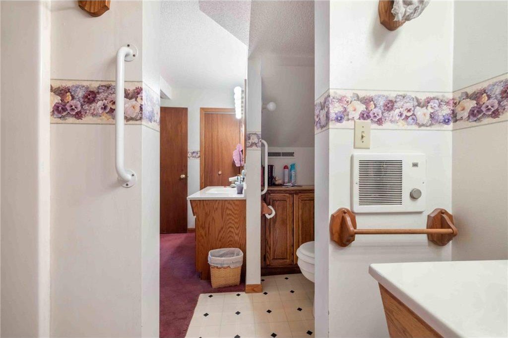 Staples, Minnesota, 56479, United States, 3 Bedrooms Bedrooms, ,1 BathroomBathrooms,Residential,For Sale,1860570