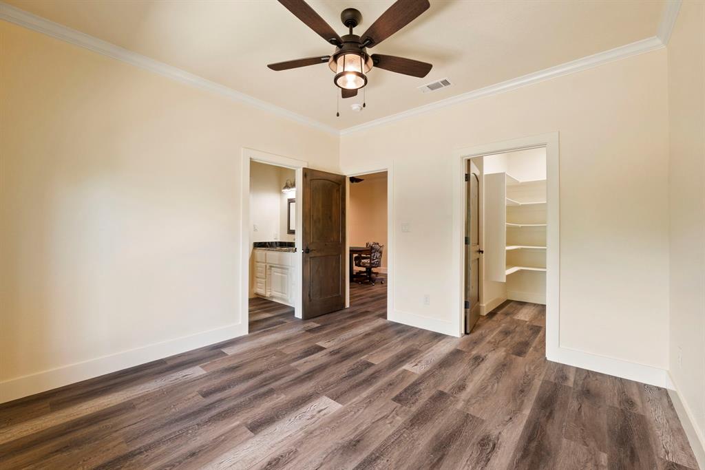 Weatherford, Texas, 76085, United States, 4 Bedrooms Bedrooms, ,4 BathroomsBathrooms,Residential,For Sale,1977773