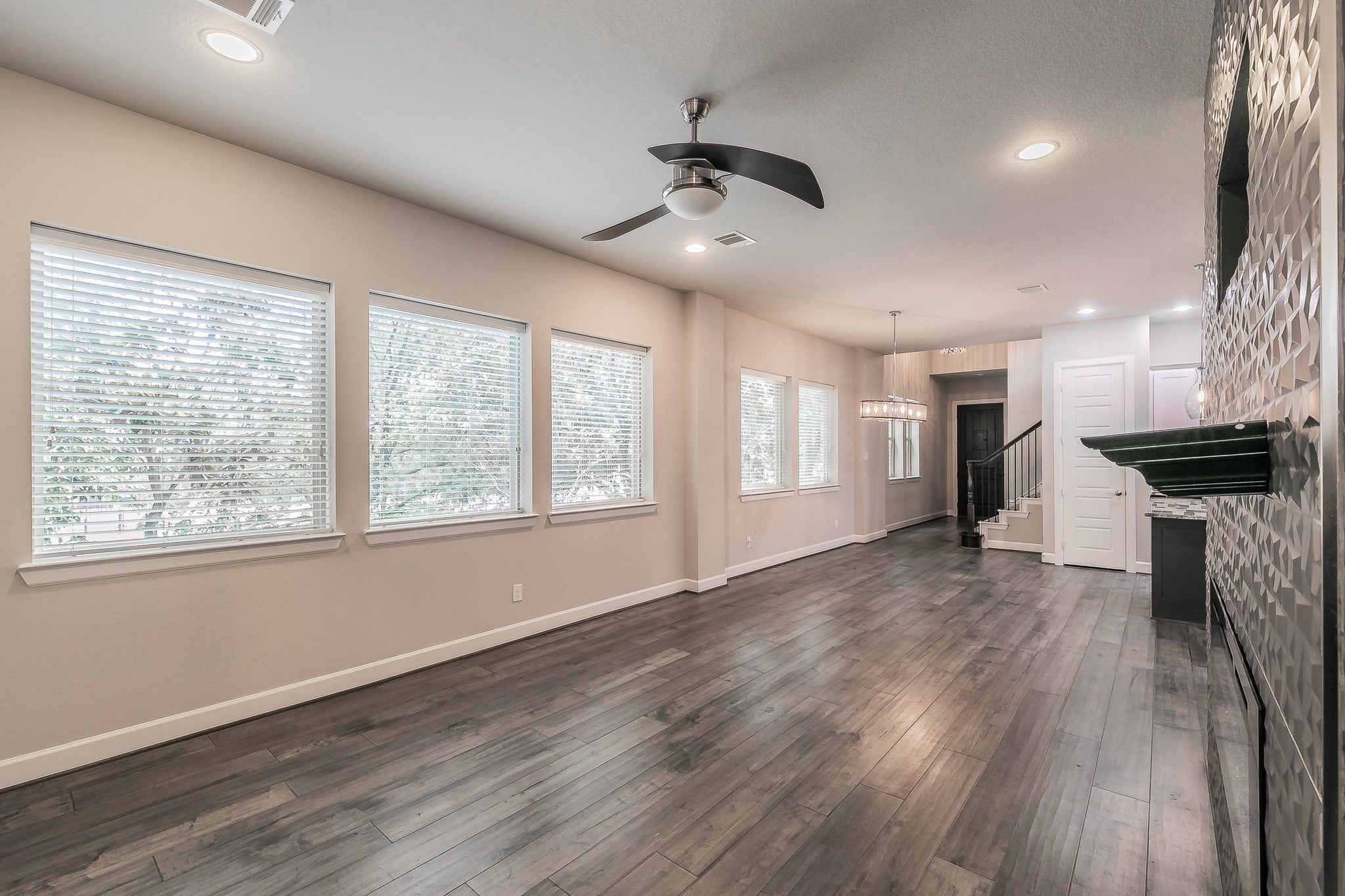 Dallas, Texas, 75238, United States, 3 Bedrooms Bedrooms, ,3 BathroomsBathrooms,Residential,For Sale,1982867