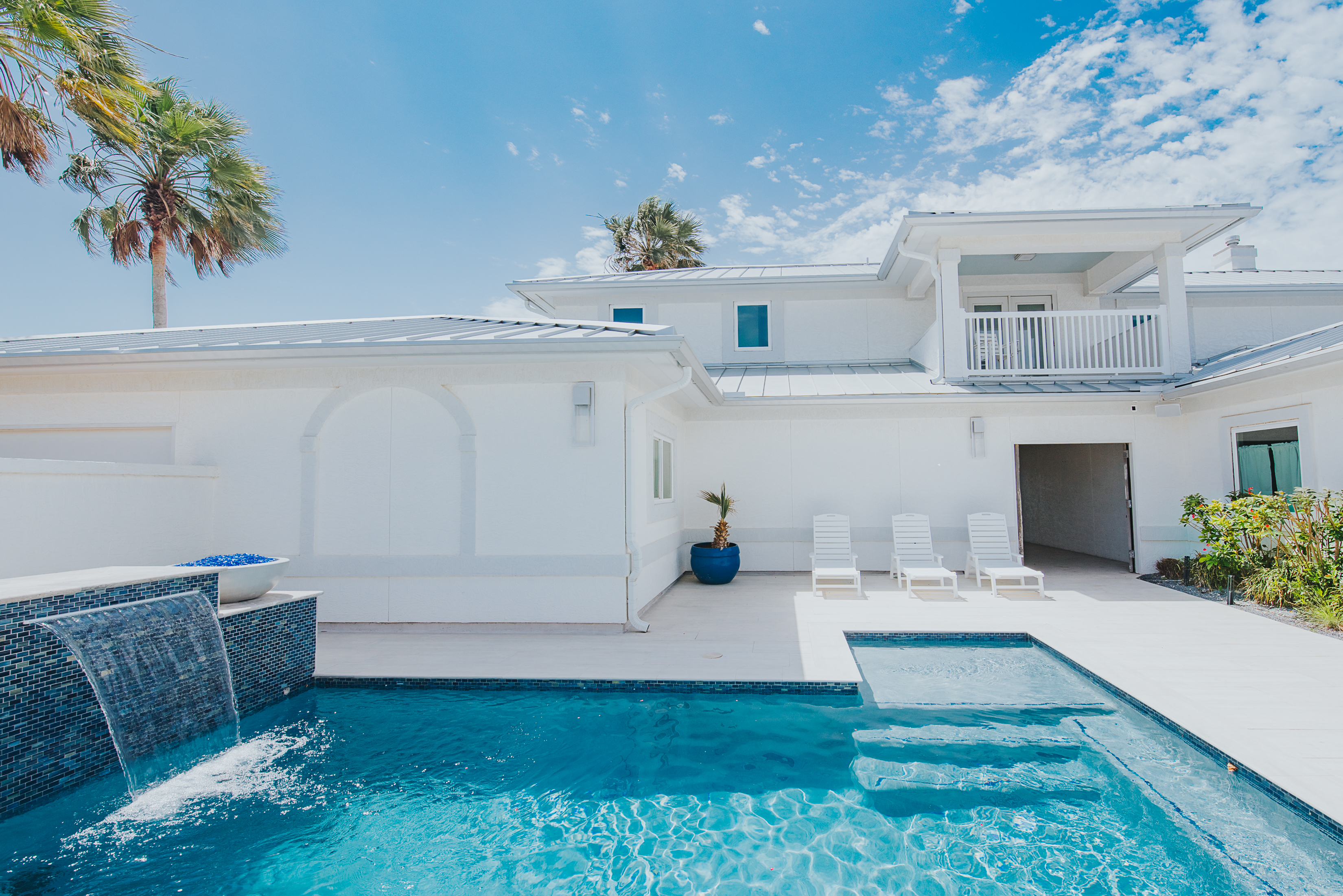  Canal-Front Estate in Island Moorings - 物件實景