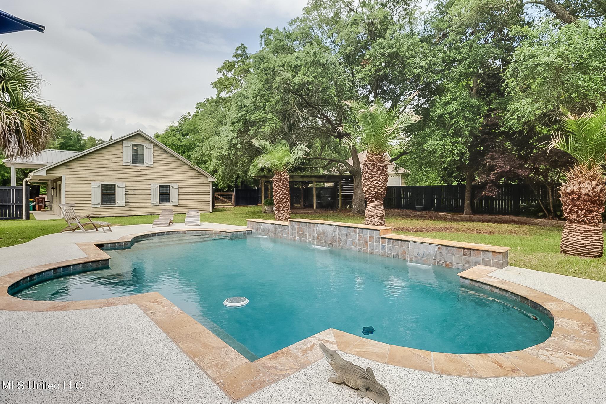 Pass Christian, Mississippi, 39571, United States, 3 Bedrooms Bedrooms, ,2 BathroomsBathrooms,Residential,For Sale,1779691