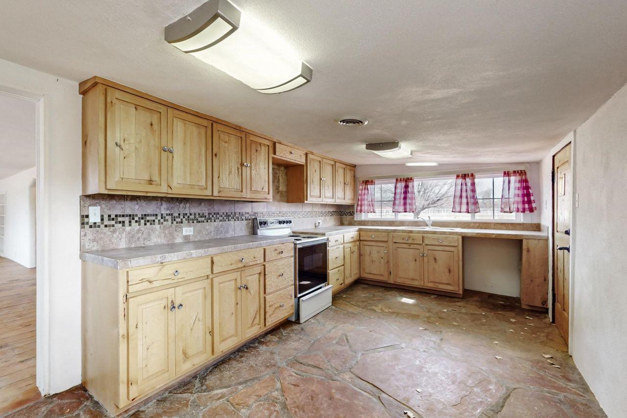 La Mesilla, New Mexico, 87532, United States, 5 Bedrooms Bedrooms, ,2 BathroomsBathrooms,Residential,For Sale,1762122