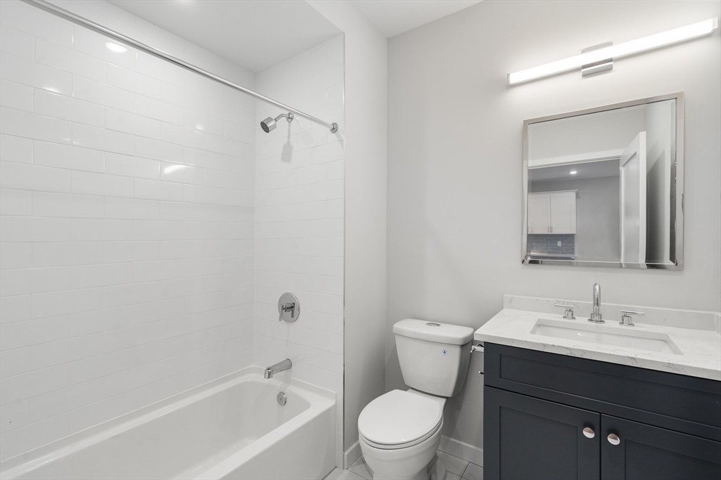 Boston, Massachusetts, 02127, United States, 2 Bedrooms Bedrooms, ,2 BathroomsBathrooms,Residential,For Sale,1901833