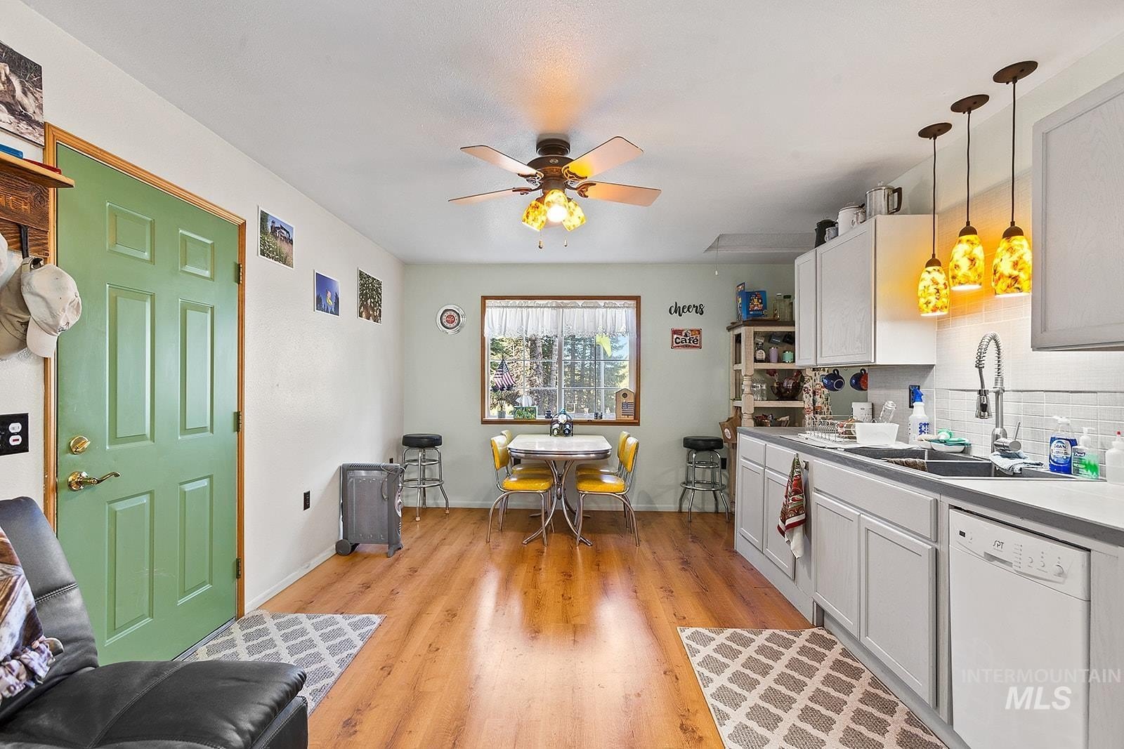 Winchester, Idaho, 83555, United States, 2 Bedrooms Bedrooms, ,2 BathroomsBathrooms,Residential,For Sale,1982672