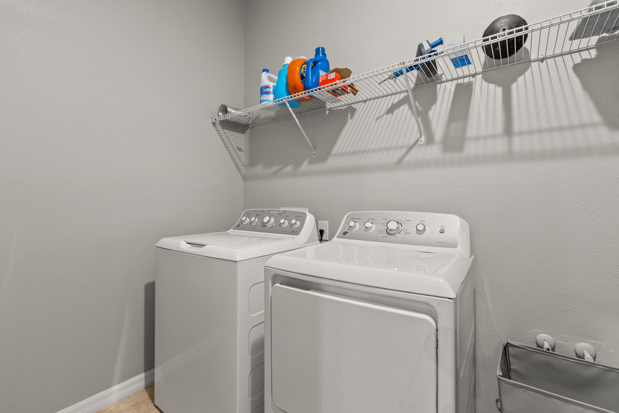 Wesley Chapel, Florida, 33545, United States, 4 Bedrooms Bedrooms, ,5 BathroomsBathrooms,Residential,For Sale,1975972