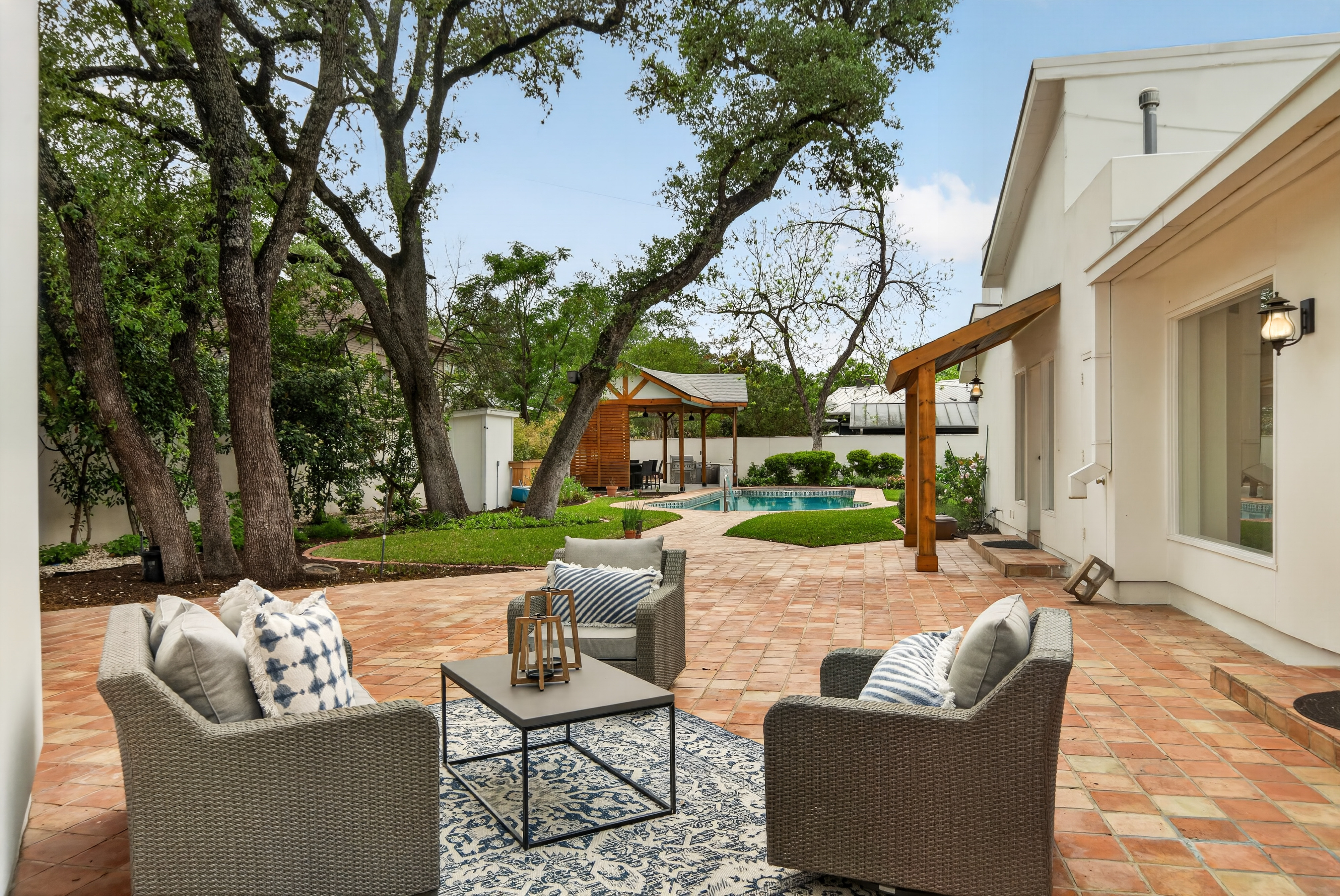  Experience Rare Privacy and Resort Style Living in Alamo Heights - 物件實景