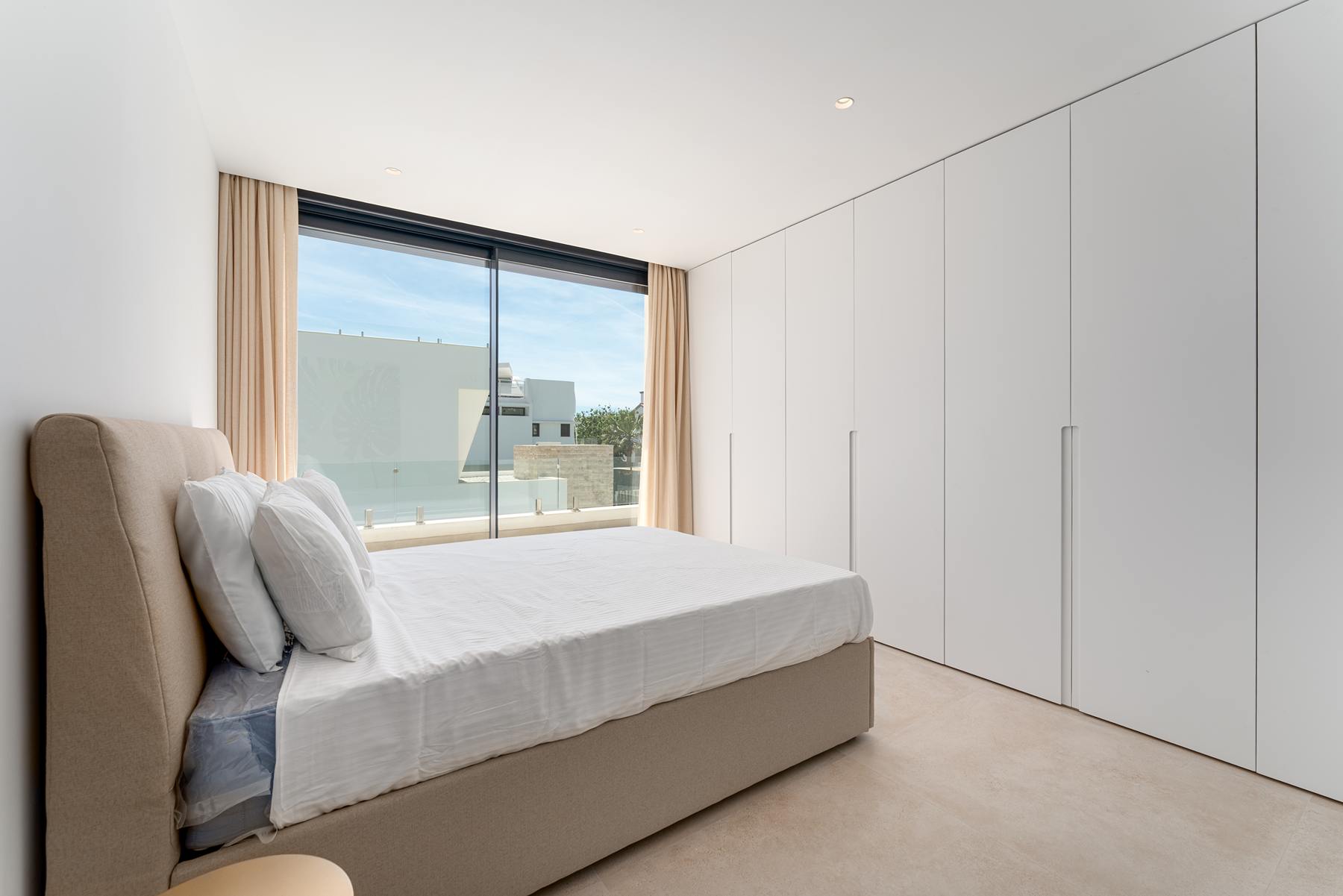  Contemporary Villa with Pool & Solarium in Estepona East - 物件實景