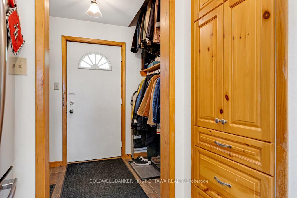FRONTENAC, Ontario, K0H 2R0, CA, 3 Bedrooms Bedrooms, ,Residential,For Sale,1866247