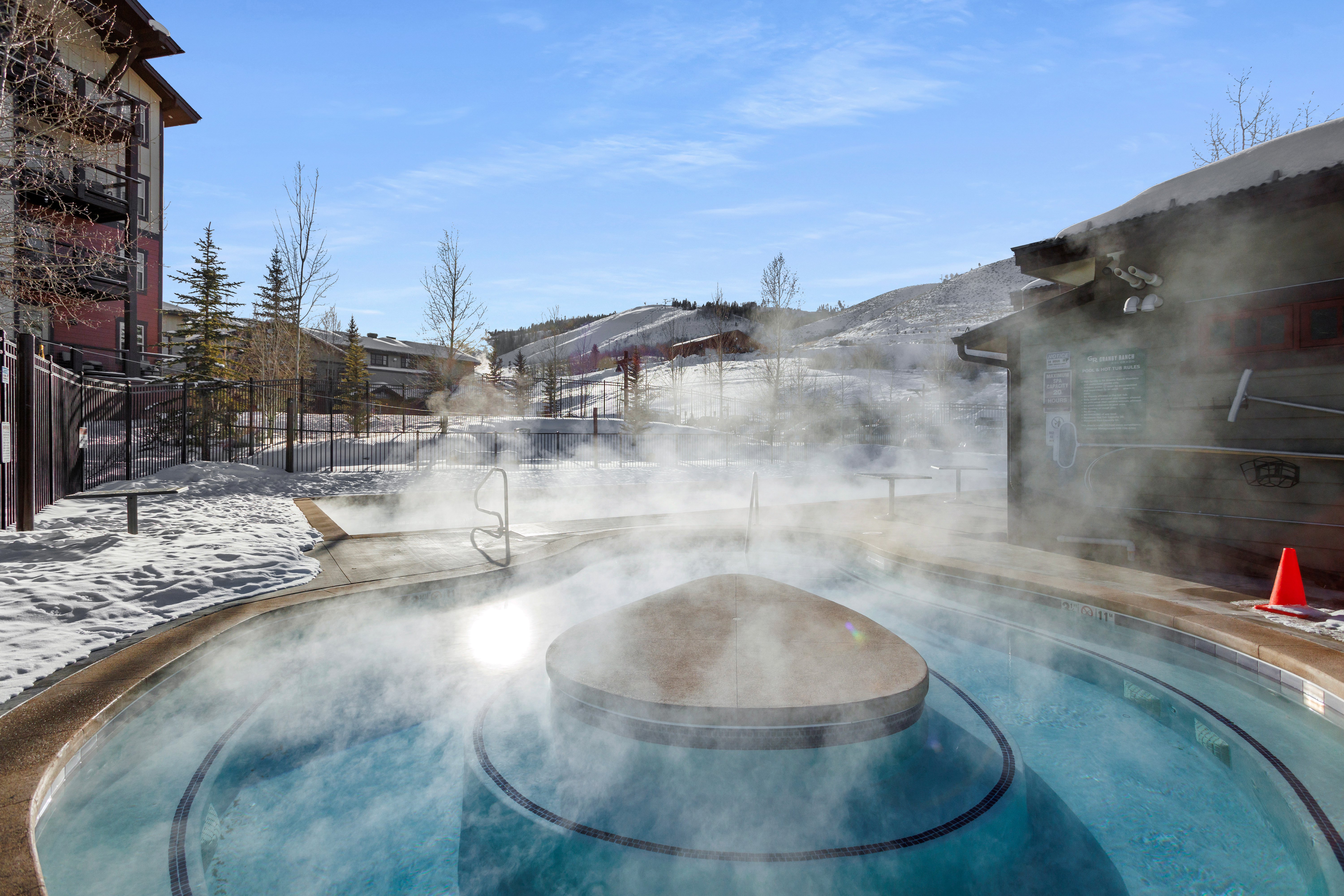  Desirable Top Floor Mountain Getaway In Aspen Meadows - 物件實景