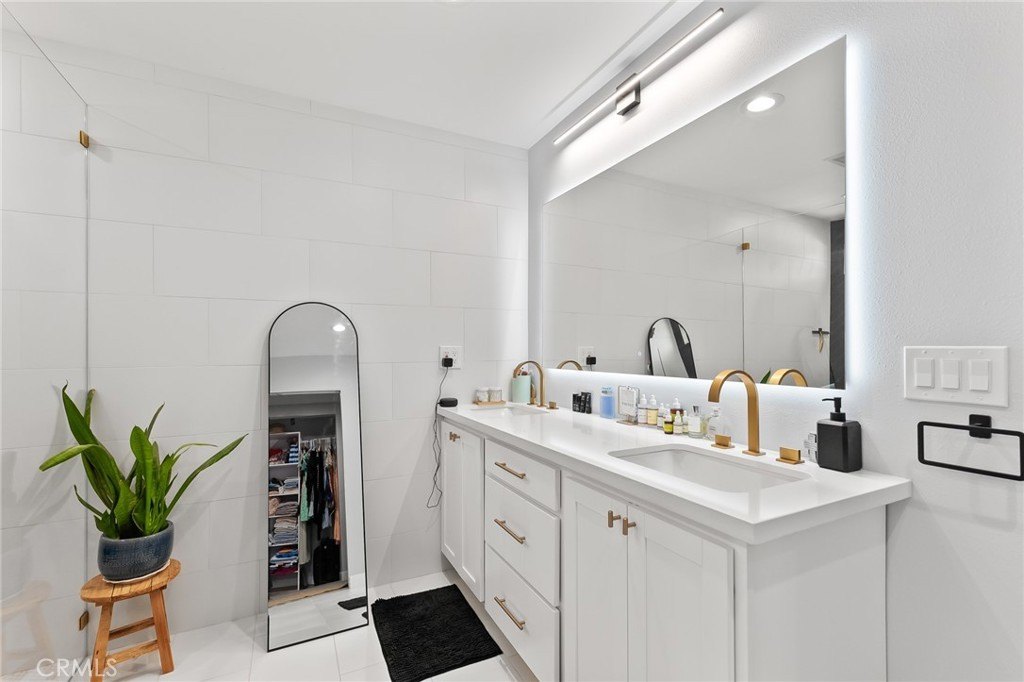Yucca Valley, California, 92284, United States, 3 Bedrooms Bedrooms, ,3 BathroomsBathrooms,Residential,For Sale,1907698