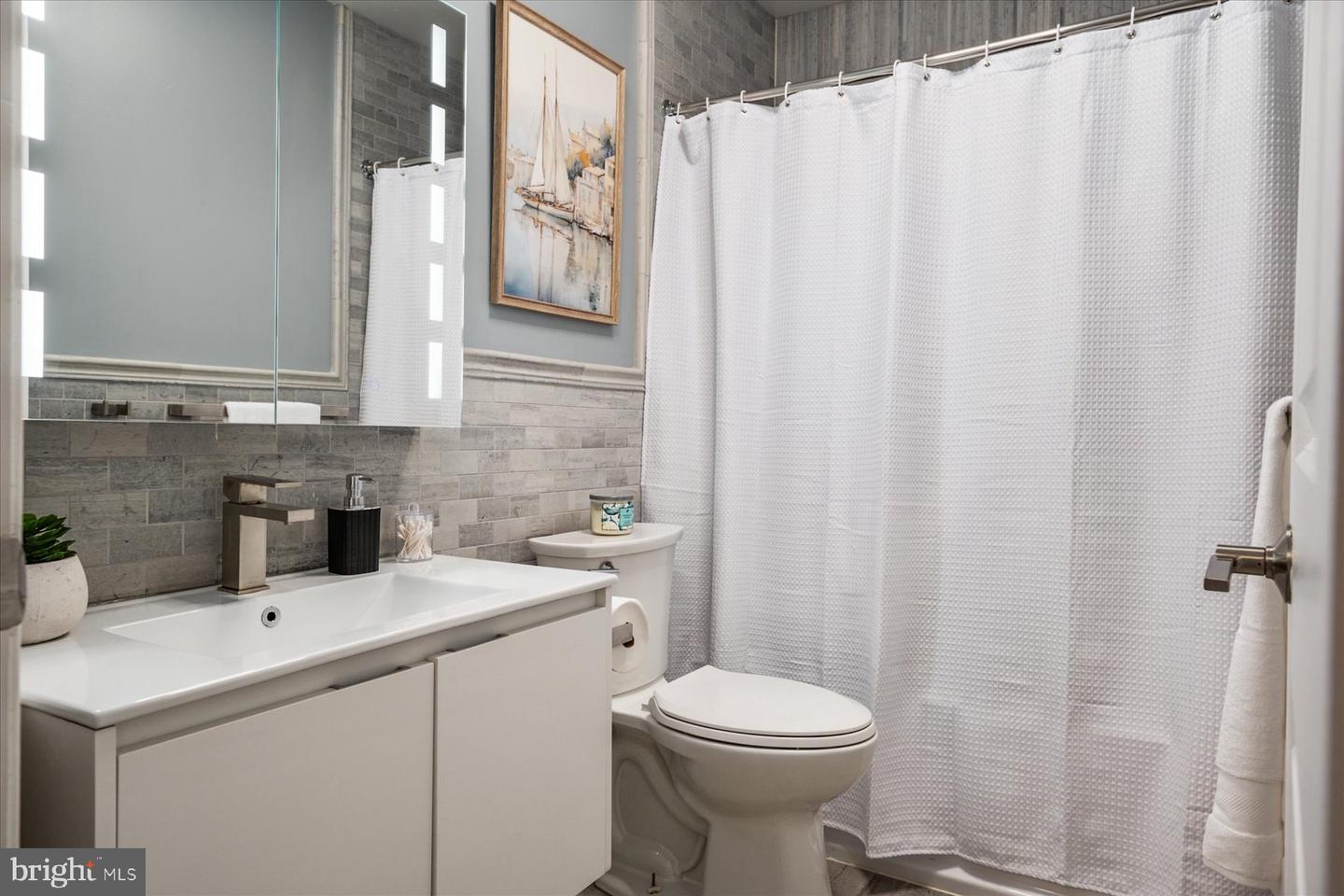 Pasadena, Maryland, 21122, United States, 4 Bedrooms Bedrooms, ,4 BathroomsBathrooms,Residential,For Sale,1989268