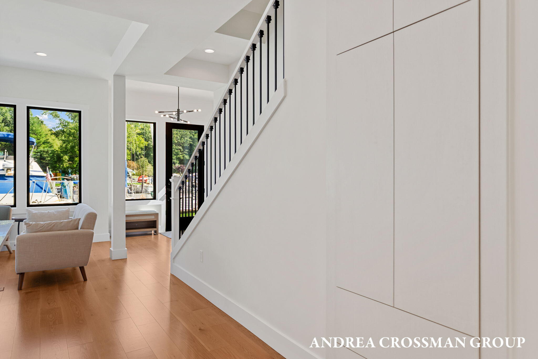 South Haven, Michigan, 49090, United States, 3 Bedrooms Bedrooms, ,3 BathroomsBathrooms,Residential,For Sale,1987692