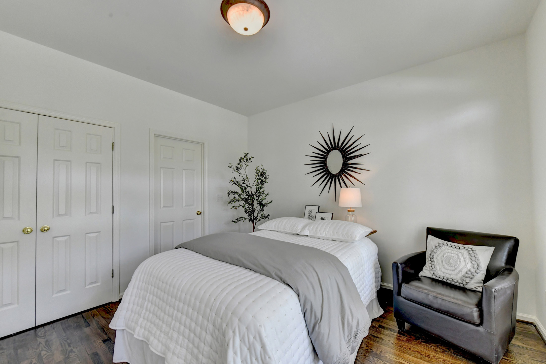  Stunning, Fully Renovated Glen Abbey Home Nestled in the Heart of Alpharetta - 物件實景