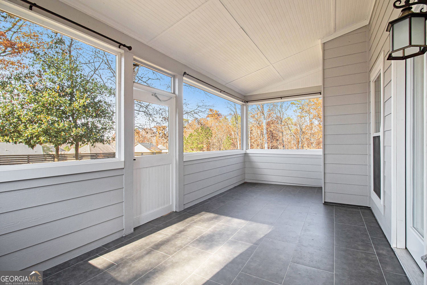 Cumming, Georgia, 30028, United States, 4 Bedrooms Bedrooms, ,3 BathroomsBathrooms,Residential,For Sale,1997865