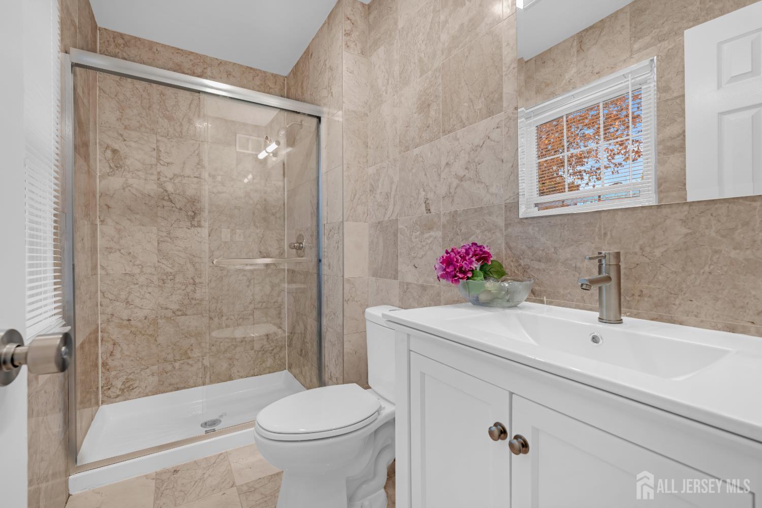 East Brunswick, New Jersey, 08816, United States, 3 Bedrooms Bedrooms, ,3 BathroomsBathrooms,Residential,For Sale,2001983