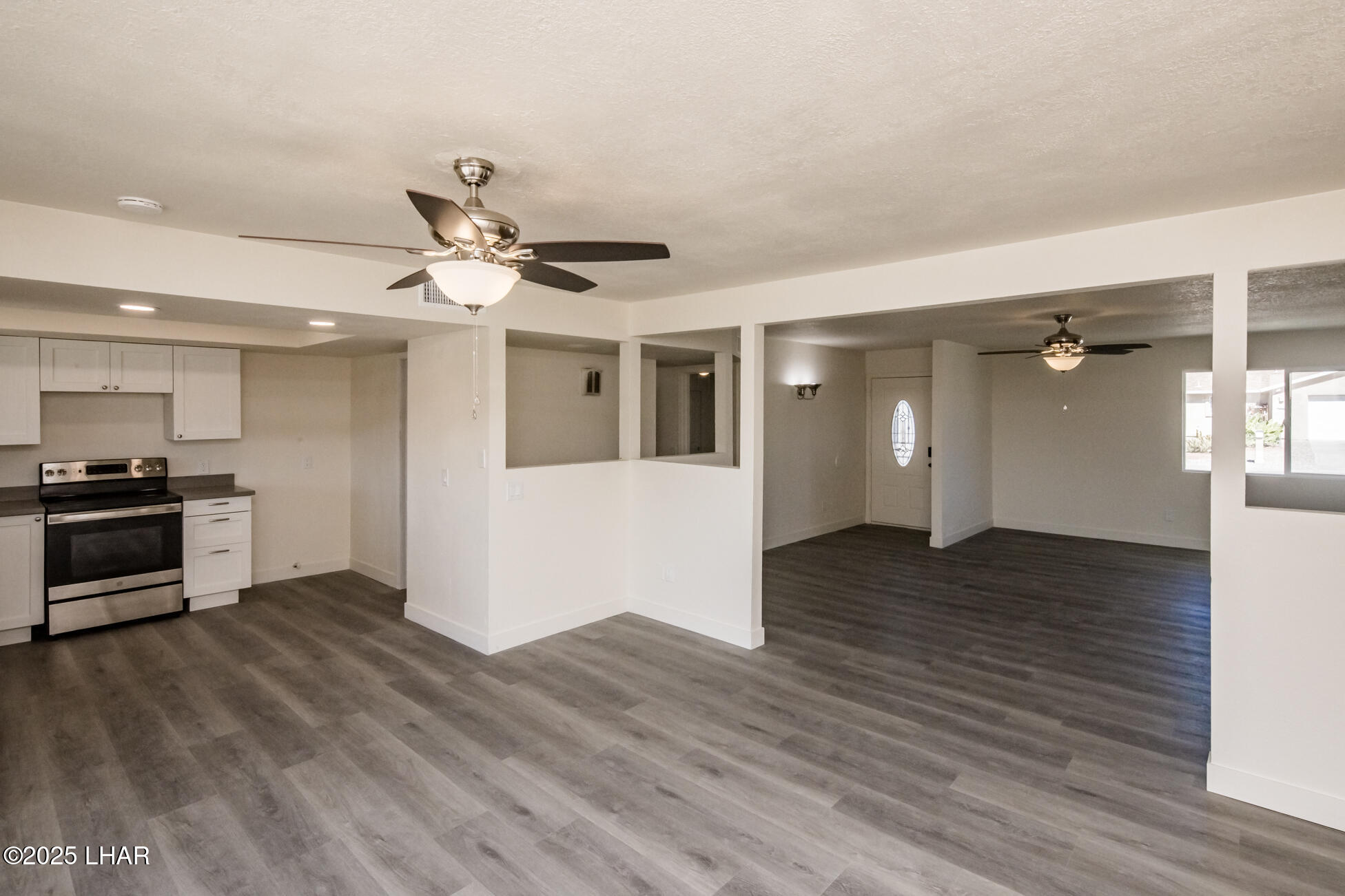 Lake Havasu City, Arizona, 86403, United States, 6 Bedrooms Bedrooms, ,2 BathroomsBathrooms,Residential,For Sale,1744753