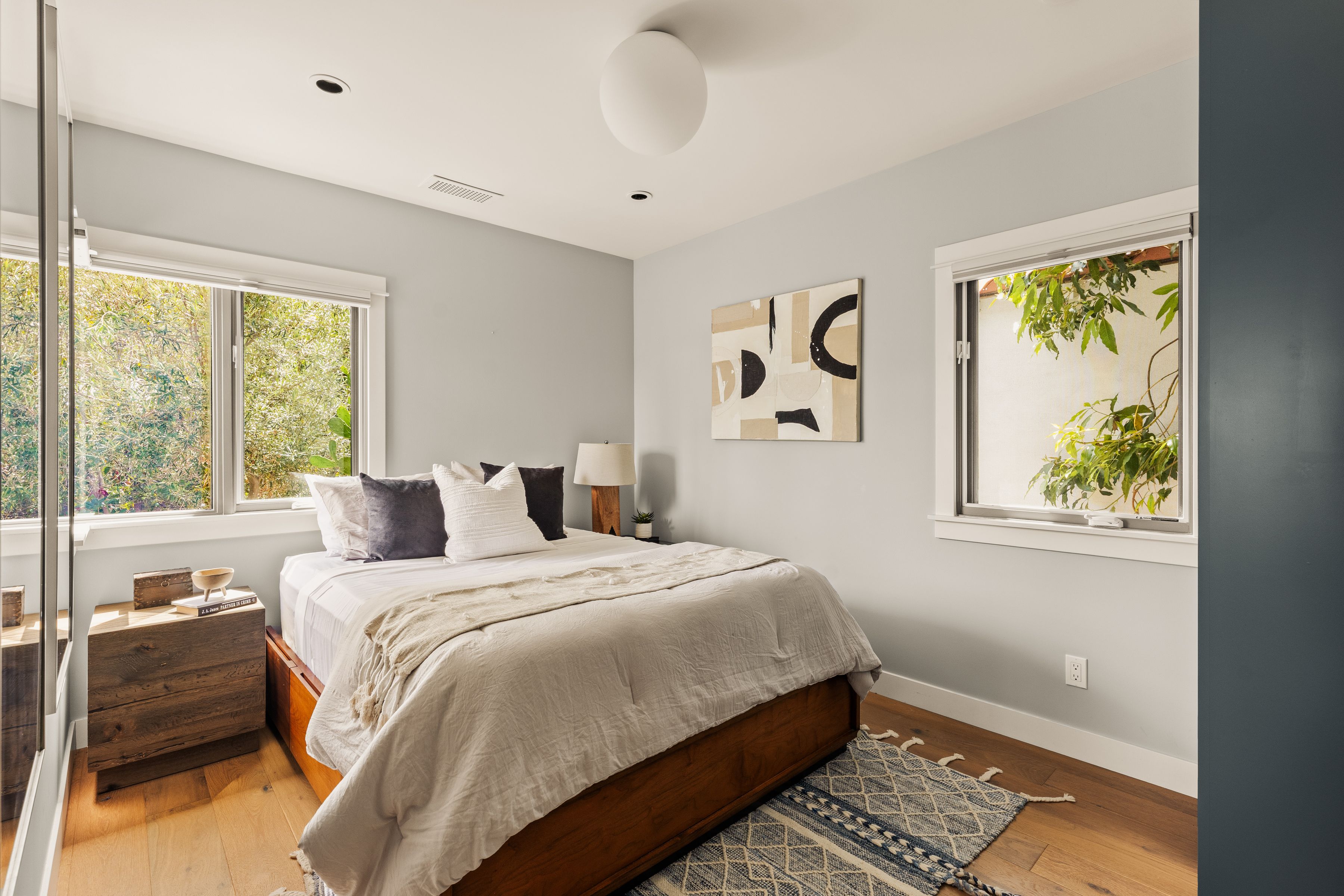  9009 Lloyd Place - 物件實景