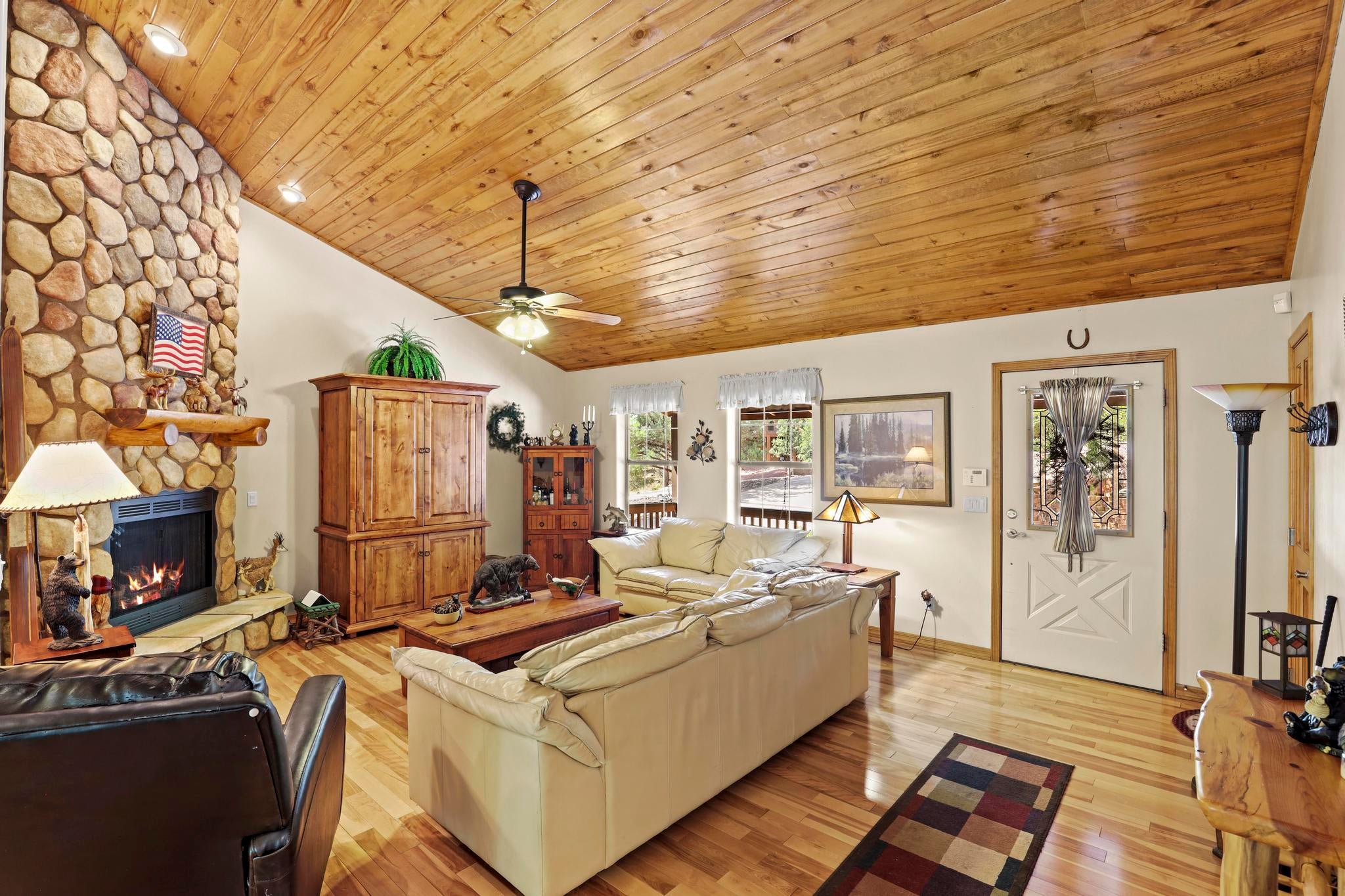 Pine, Arizona, 85544, United States, 4 Bedrooms Bedrooms, ,2 BathroomsBathrooms,Residential,For Sale,1910772
