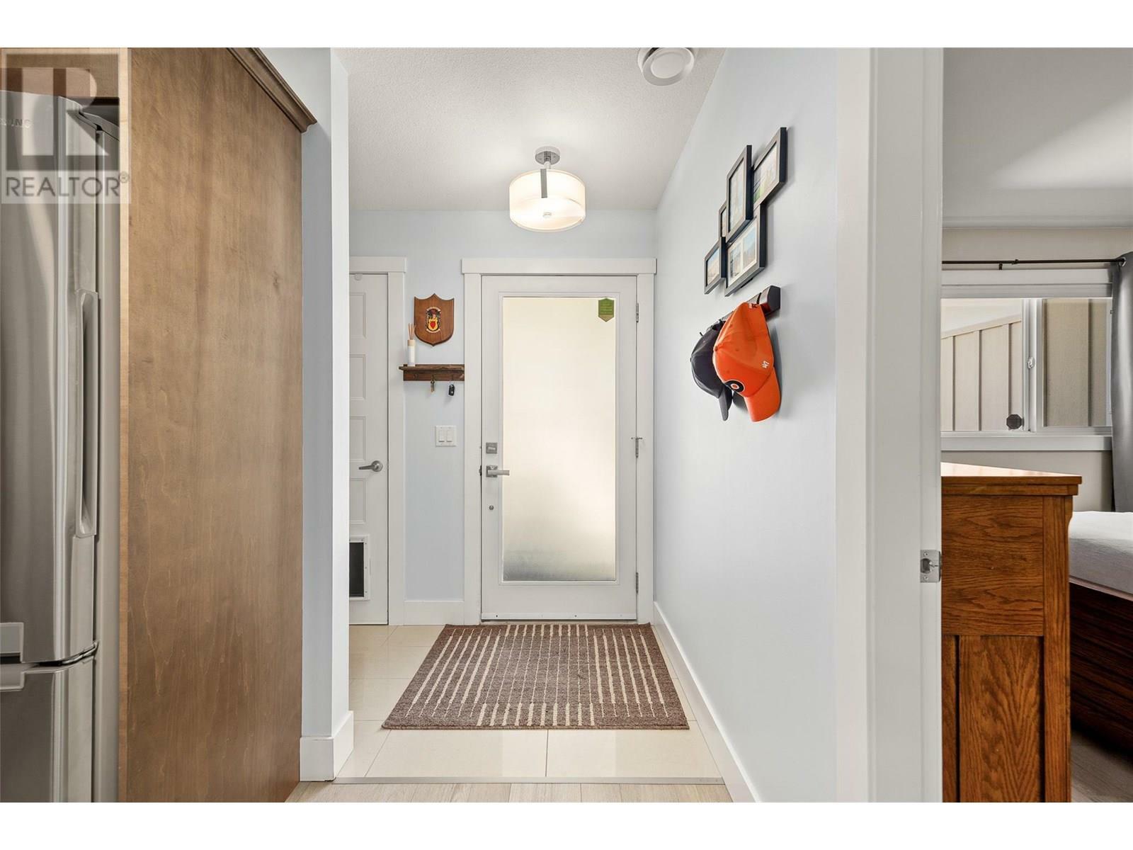 KELOWNA, British Columbia, V1Y 1N1, CA, 2 Bedrooms Bedrooms, ,1 BathroomBathrooms,Residential,For Sale,1859956