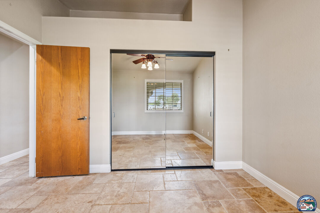 El Centro, California, 92243, United States, 4 Bedrooms Bedrooms, ,3 BathroomsBathrooms,Residential,For Sale,1838686