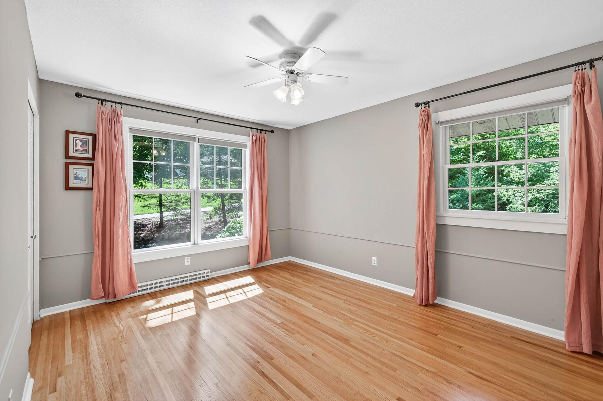 Minnetonka, Minnesota, 55345, United States, 5 Bedrooms Bedrooms, ,2 BathroomsBathrooms,Residential,For Sale,1919862