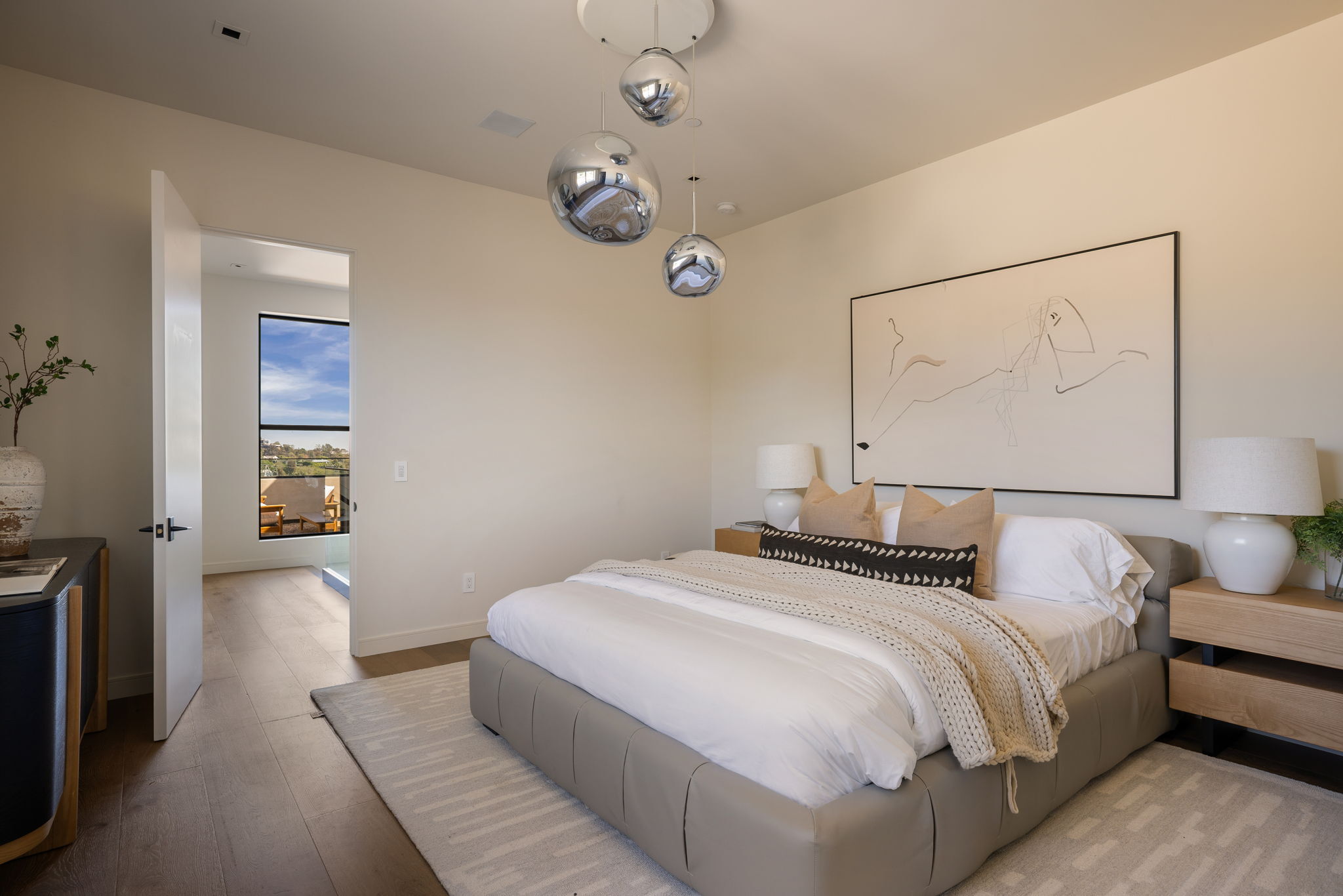  816 Glenmere Way - 物件實景