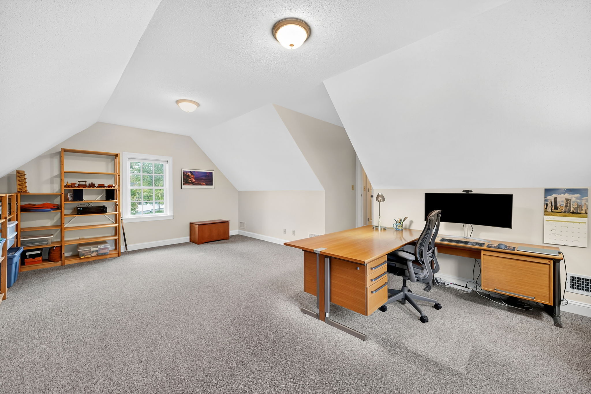 Suffield, Connecticut, 06078, United States, 4 Bedrooms Bedrooms, ,3 BathroomsBathrooms,Residential,For Sale,1988055