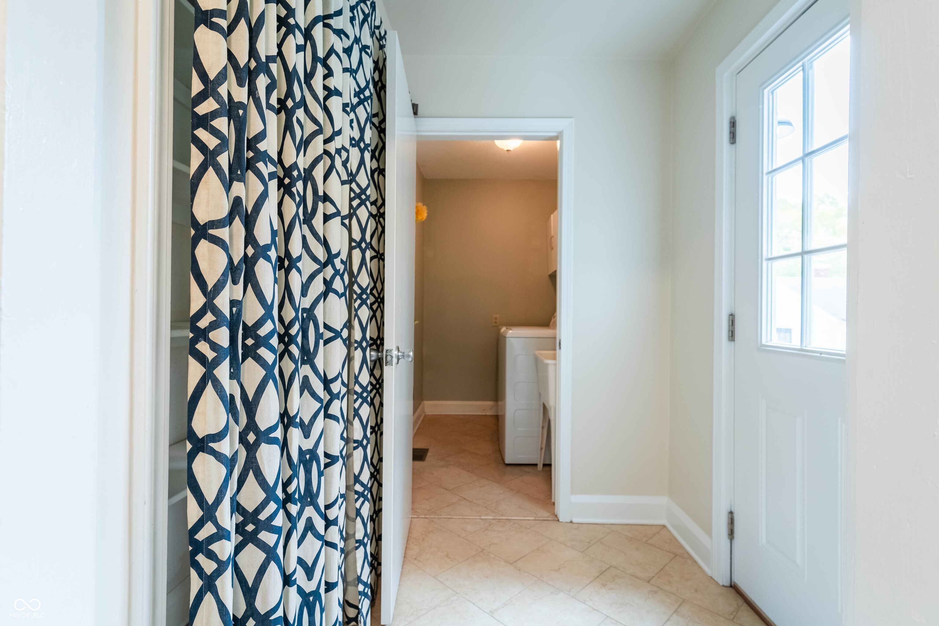 Indianapolis, Indiana, 46268, United States, 4 Bedrooms Bedrooms, ,2 BathroomsBathrooms,Residential,For Sale,1981741