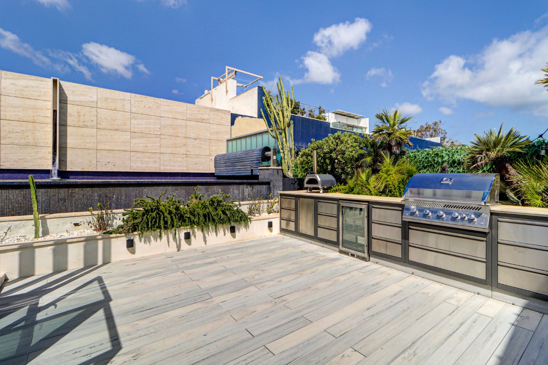  Luxurious Fully Furnished Duplex Penthouse with Pool - 物件實景