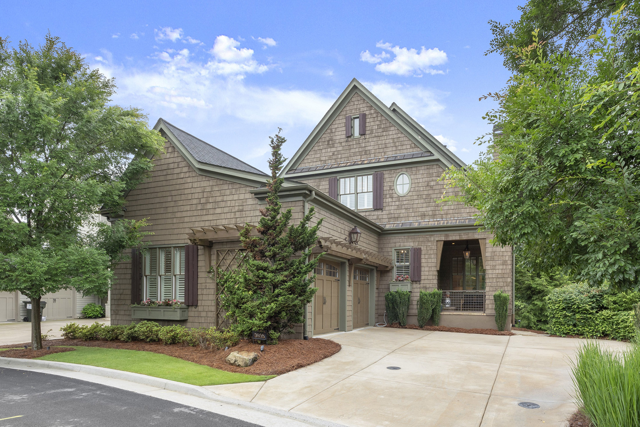  Enchanting Sanctuary Nestled within an Exclusive Enclave of Homes - 物件實景