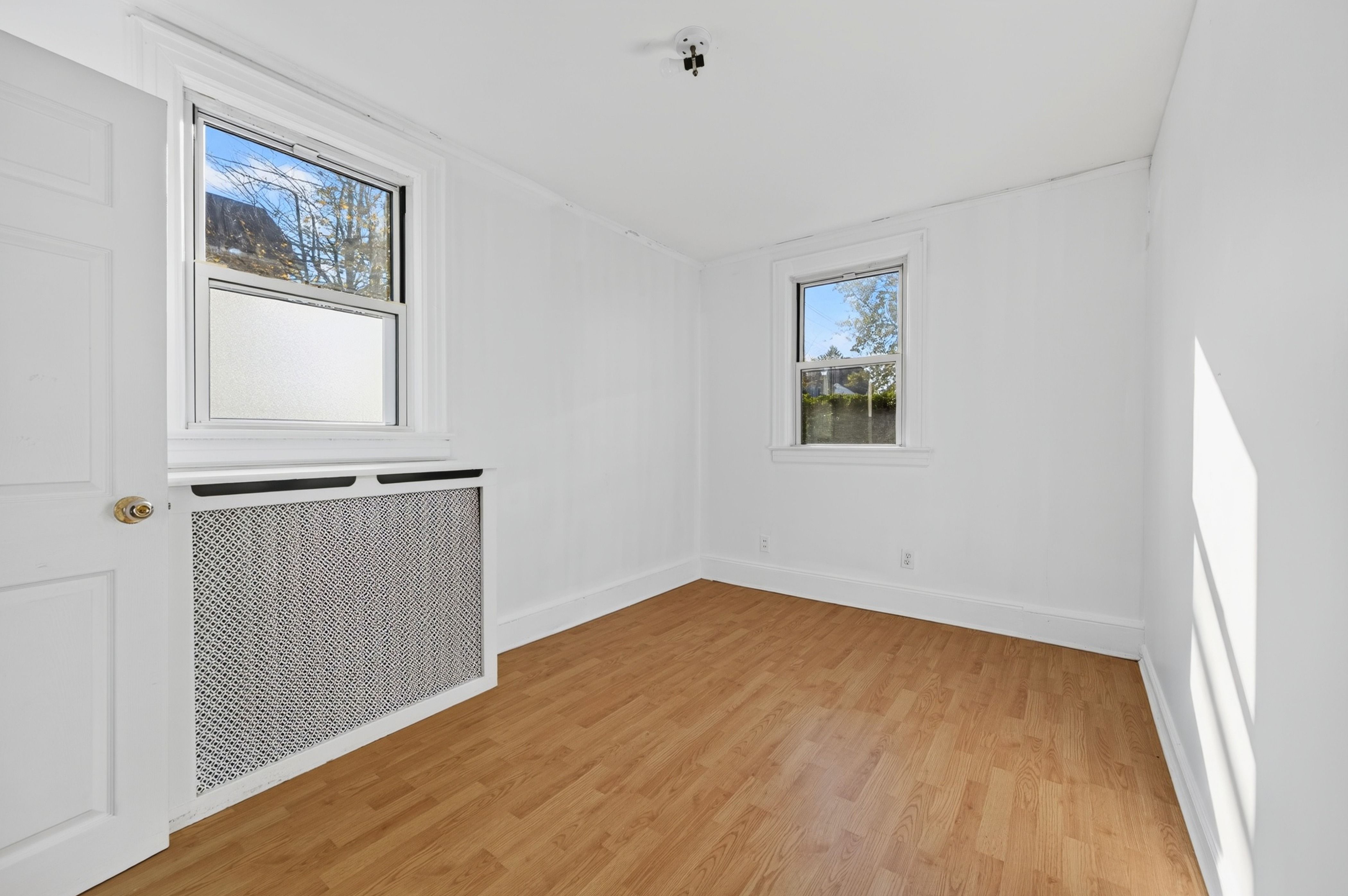  54 McKinley Avenue, Albertson, NY 11507 - 物件實景