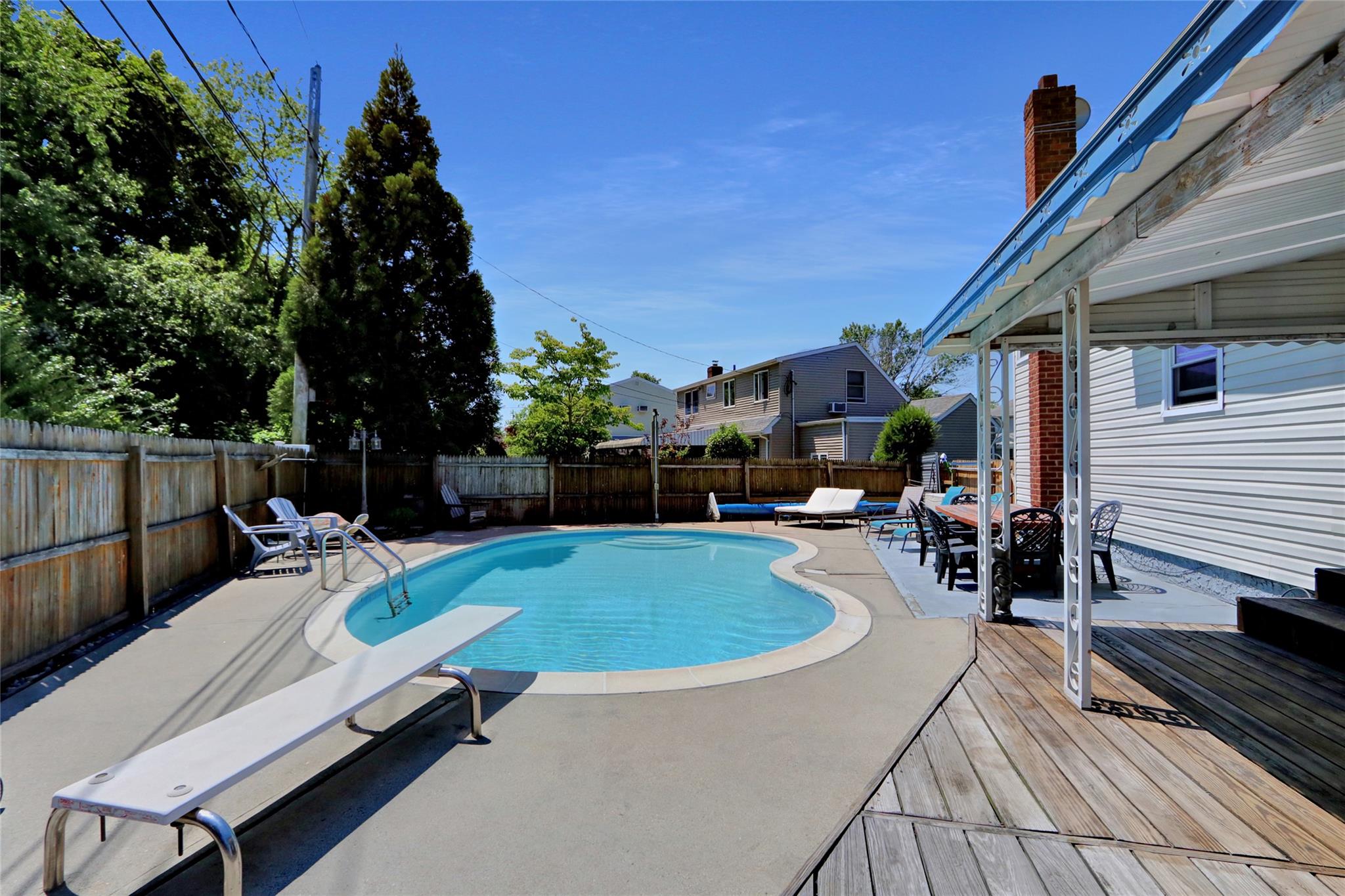 Bethpage, New York, 11714, United States, 4 Bedrooms Bedrooms, ,2 BathroomsBathrooms,Residential,For Sale,1841830