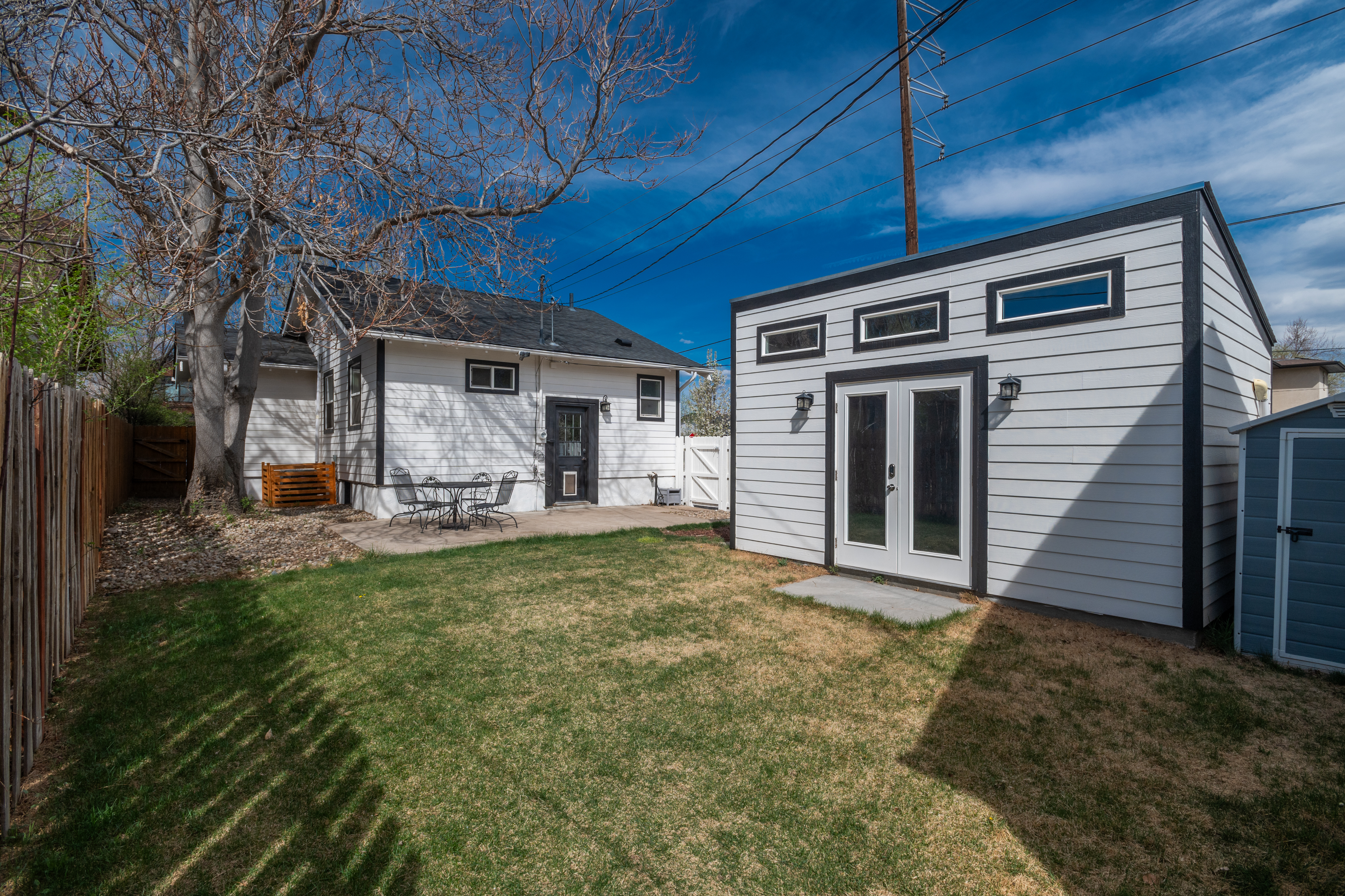  Beautifully updated 1929 bungalow in the heart of DU - 物件實景