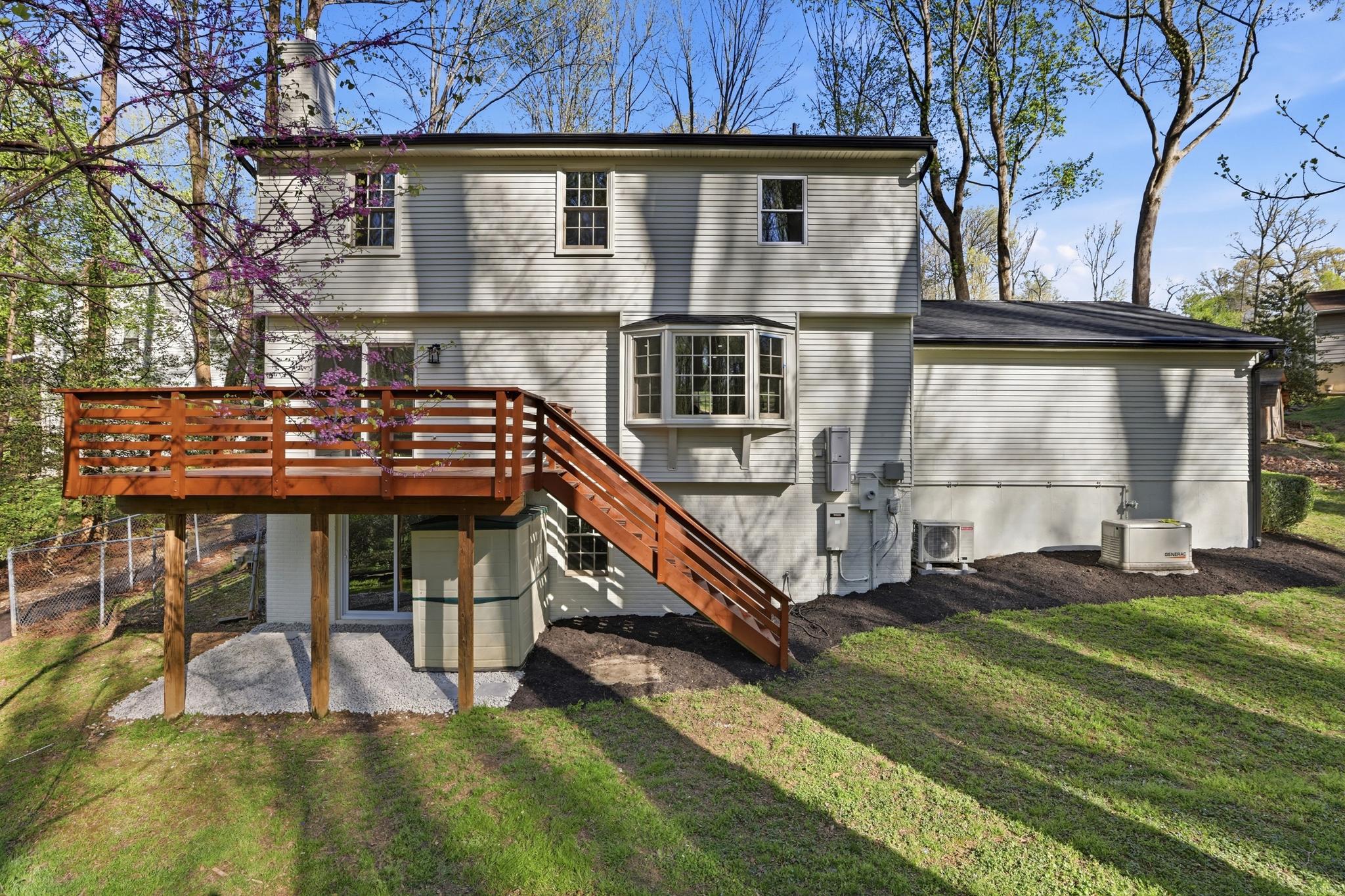  12136 Westwood Hills Drive, Herndon, VA, 20171 - 物件實景