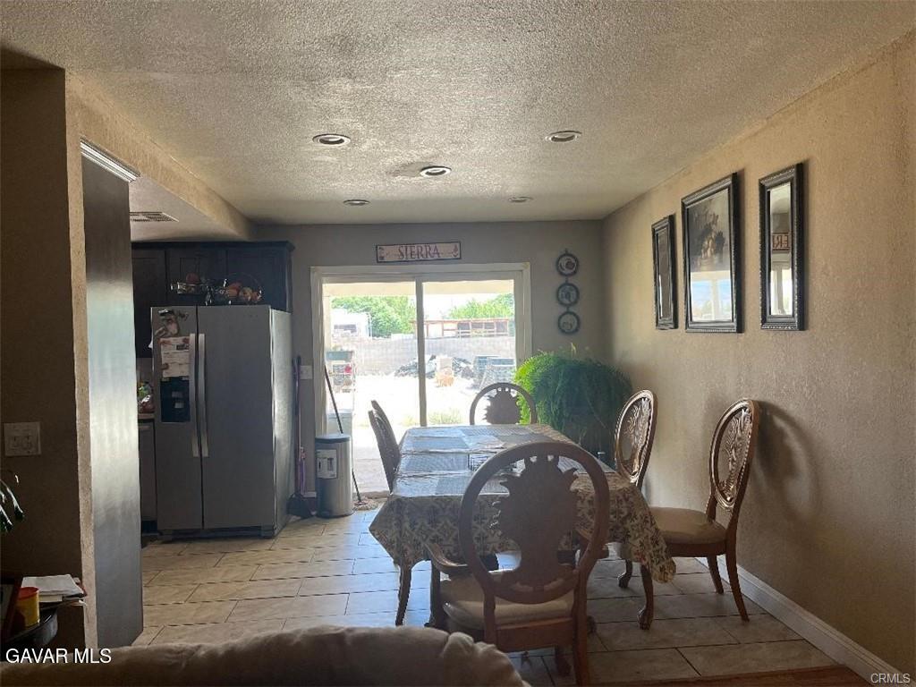 Palmdale, California, 93591, United States, 3 Bedrooms Bedrooms, ,2 BathroomsBathrooms,Residential,For Sale,1899307