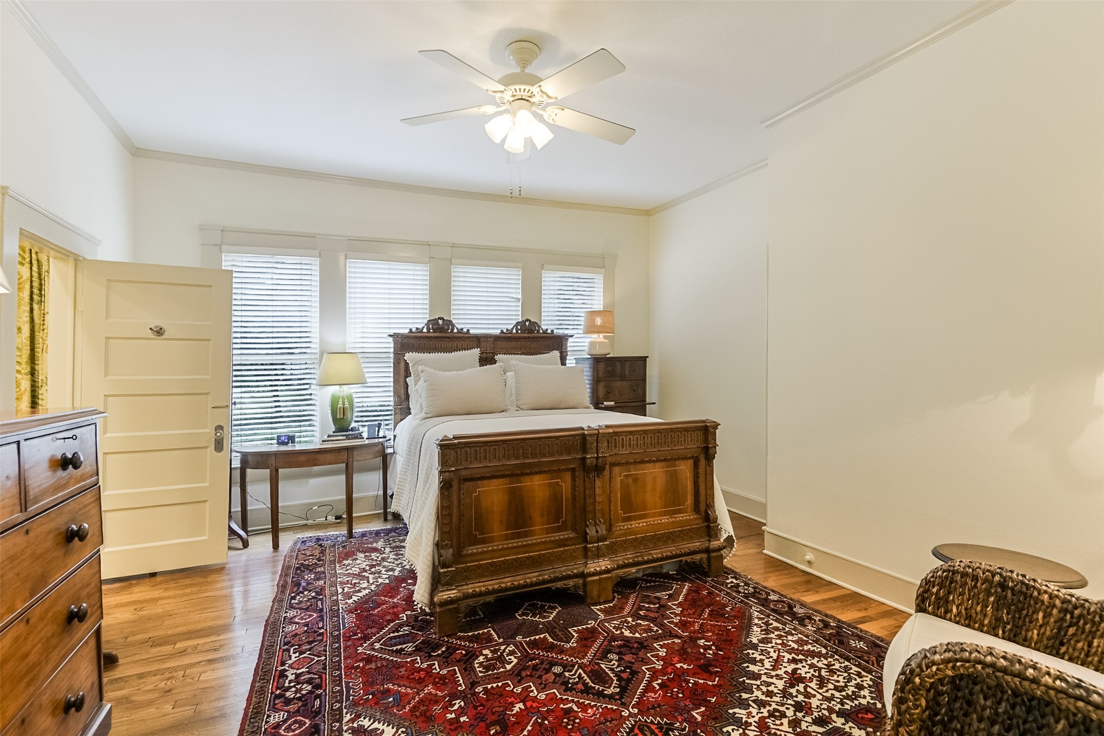 Waxahachie, Texas, 75165, United States, 5 Bedrooms Bedrooms, ,4 BathroomsBathrooms,Residential,For Sale,1940527