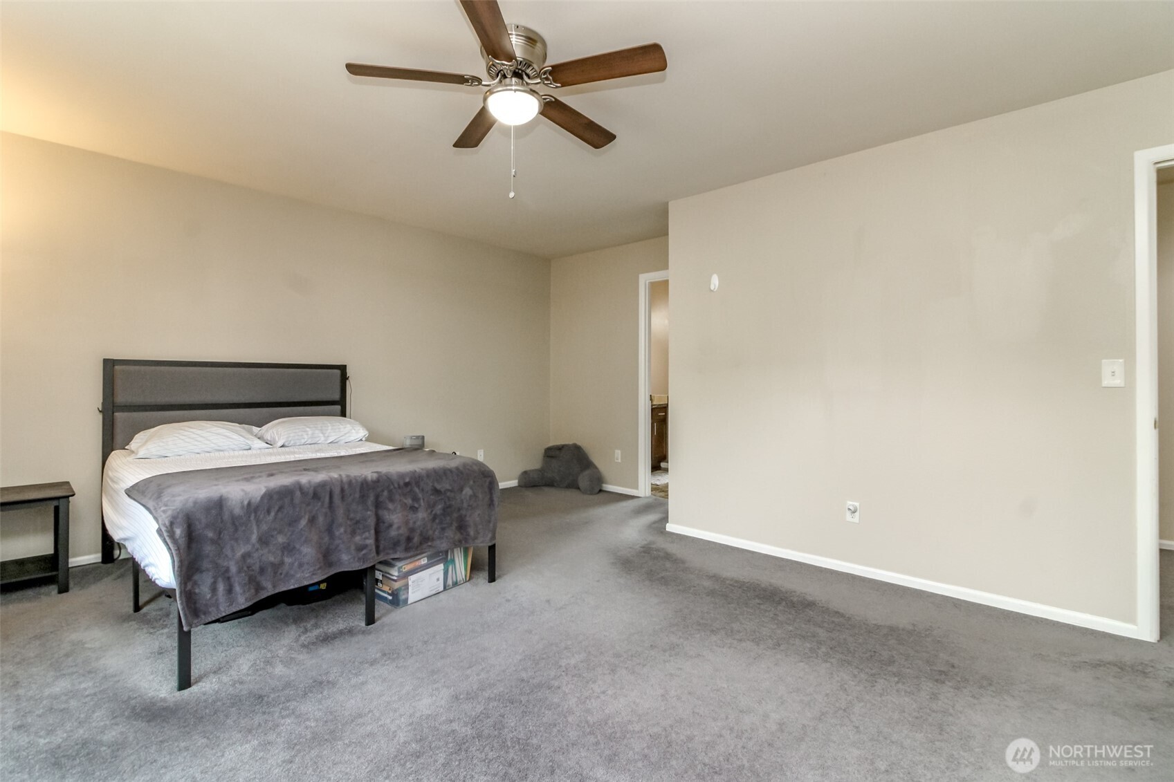 Puyallup, Washington, 98373, United States, 3 Bedrooms Bedrooms, ,3 BathroomsBathrooms,Residential,For Sale,1979459