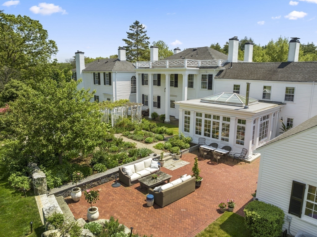 Sudbury, Massachusetts, 01776, United States, 6 Bedrooms Bedrooms, ,6 BathroomsBathrooms,Residential,For Sale,1804131