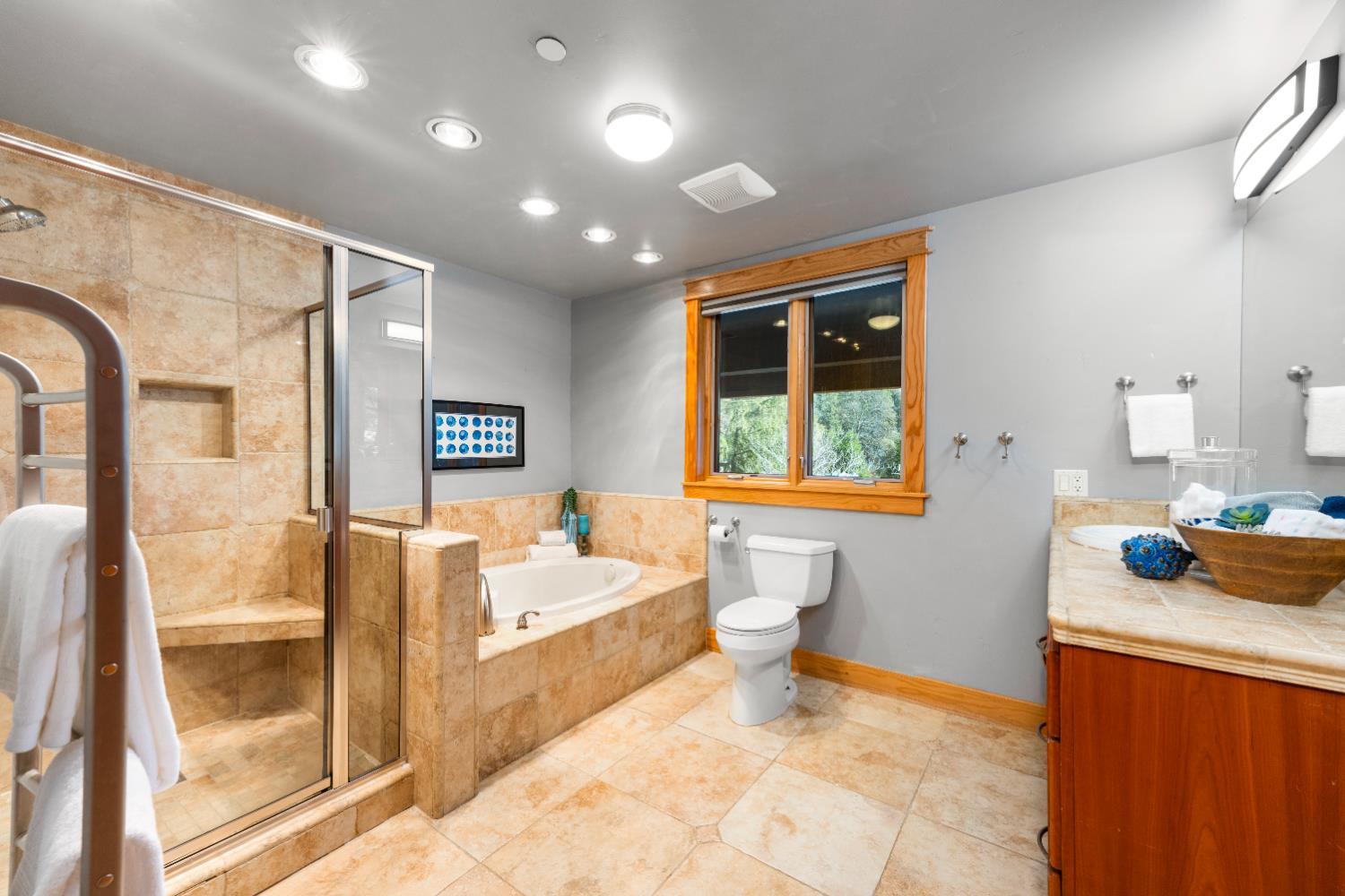 Auburn, California, 95602, United States, 3 Bedrooms Bedrooms, ,3 BathroomsBathrooms,Residential,For Sale,2001479