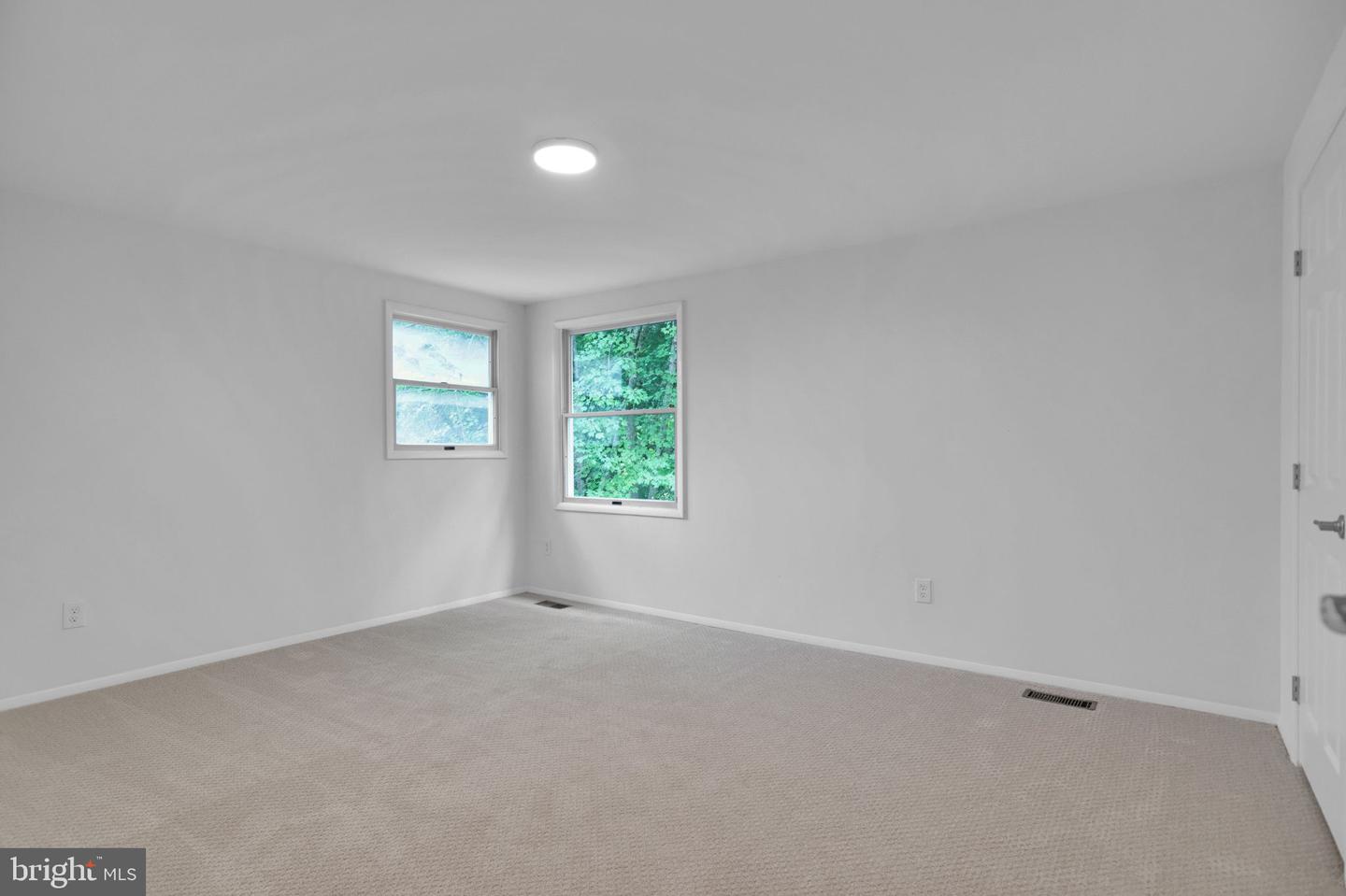 Fairfax, Virginia, 22030, United States, 4 Bedrooms Bedrooms, ,3 BathroomsBathrooms,Residential,For Sale,1896829