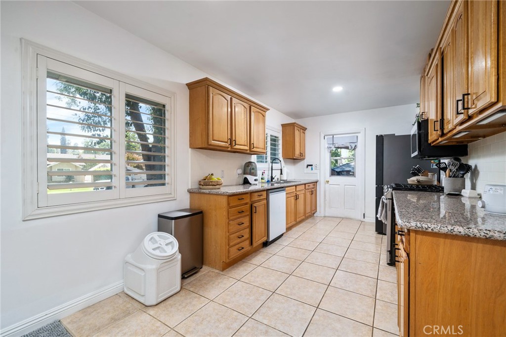 Riverside, California, 92506, United States, 4 Bedrooms Bedrooms, ,3 BathroomsBathrooms,Residential,For Sale,1907201