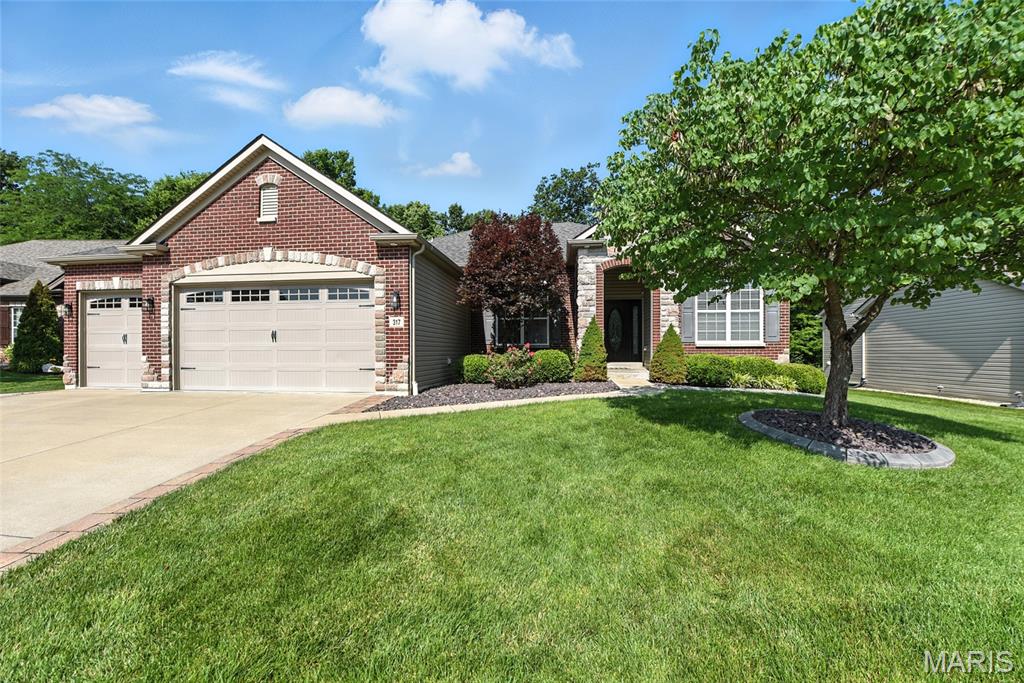 Wentzville, Missouri, 63385, United States, 4 Bedrooms Bedrooms, ,3 BathroomsBathrooms,Residential,For Sale,1927364