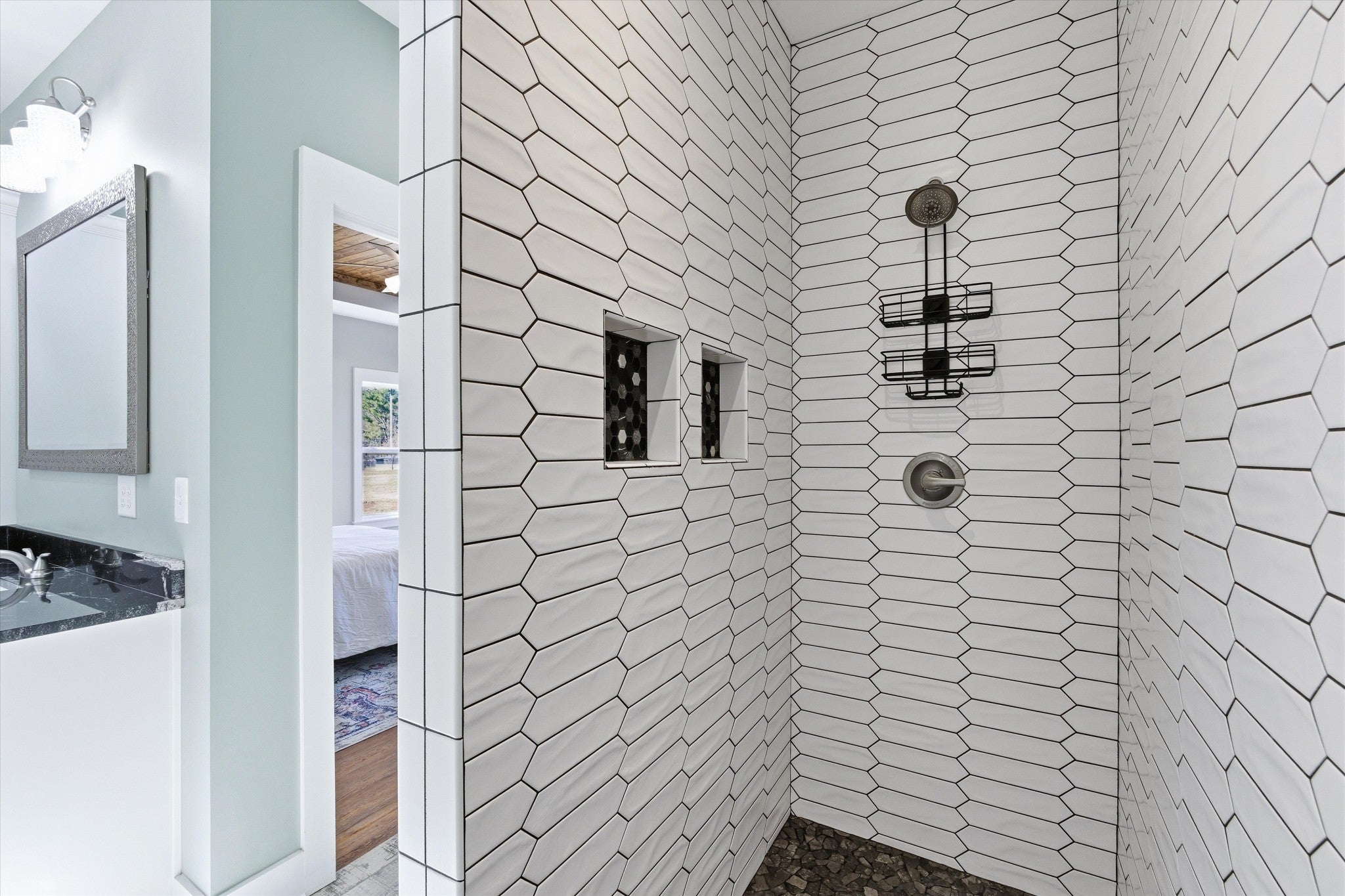 McMinnville, Tennessee, 37110, United States, 3 Bedrooms Bedrooms, ,2 BathroomsBathrooms,Residential,For Sale,2006562