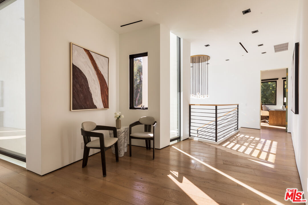 Beverly Hills, California, 90210, United States, 6 Bedrooms Bedrooms, ,6 BathroomsBathrooms,Residential,For Sale,1692711
