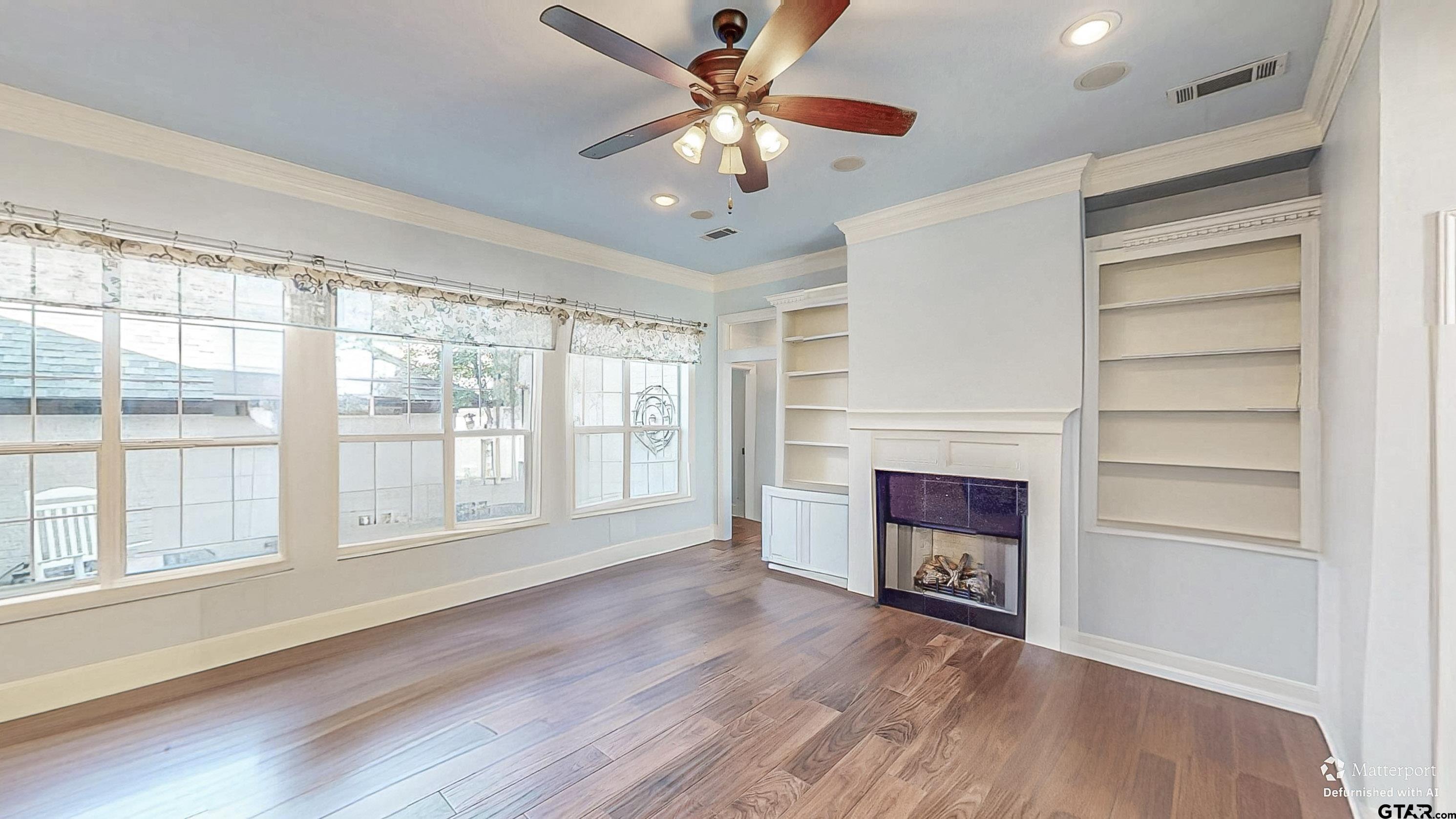 Tyler, Texas, 75703, United States, 5 Bedrooms Bedrooms, ,5 BathroomsBathrooms,Residential,For Sale,1901278