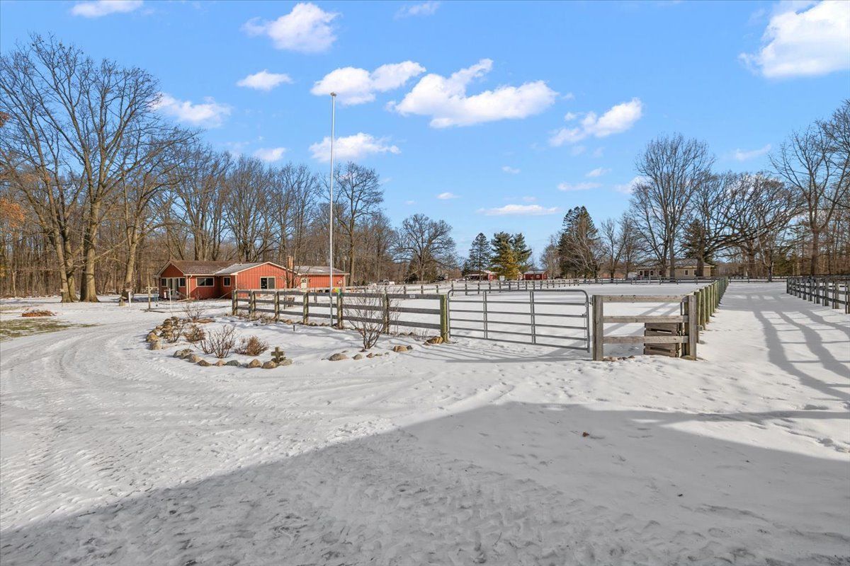 Metamora, Michigan, 48455, United States, 3 Bedrooms Bedrooms, ,2 BathroomsBathrooms,Residential,For Sale,1705008