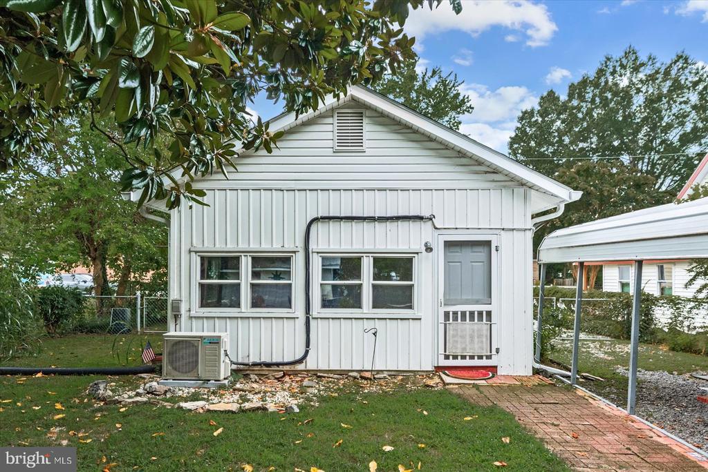 Colonial Beach, Virginia, 22443, United States, 4 Bedrooms Bedrooms, ,2 BathroomsBathrooms,Residential,For Sale,1926238